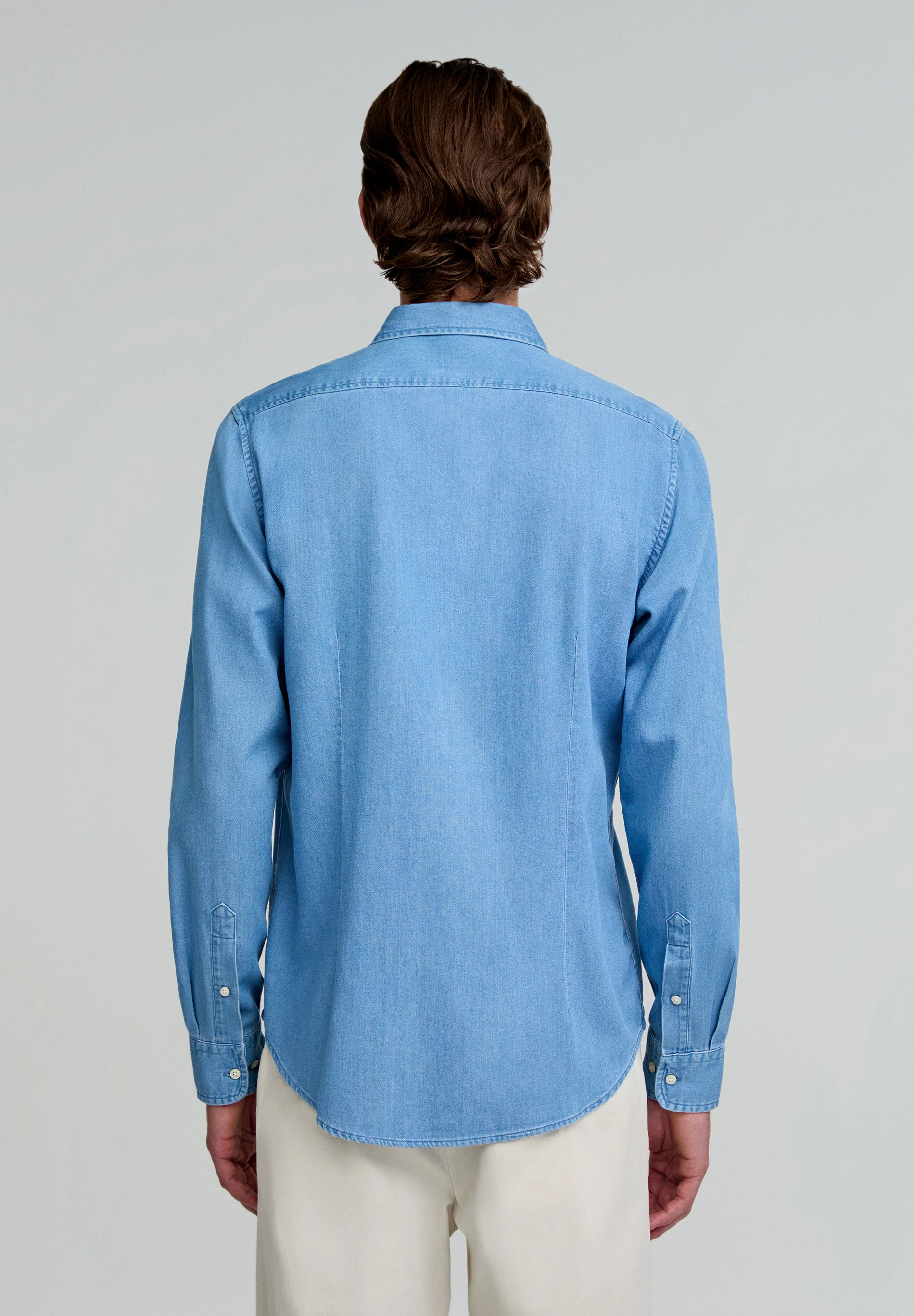 CAMISA DENIM BÁSICA - Image 4