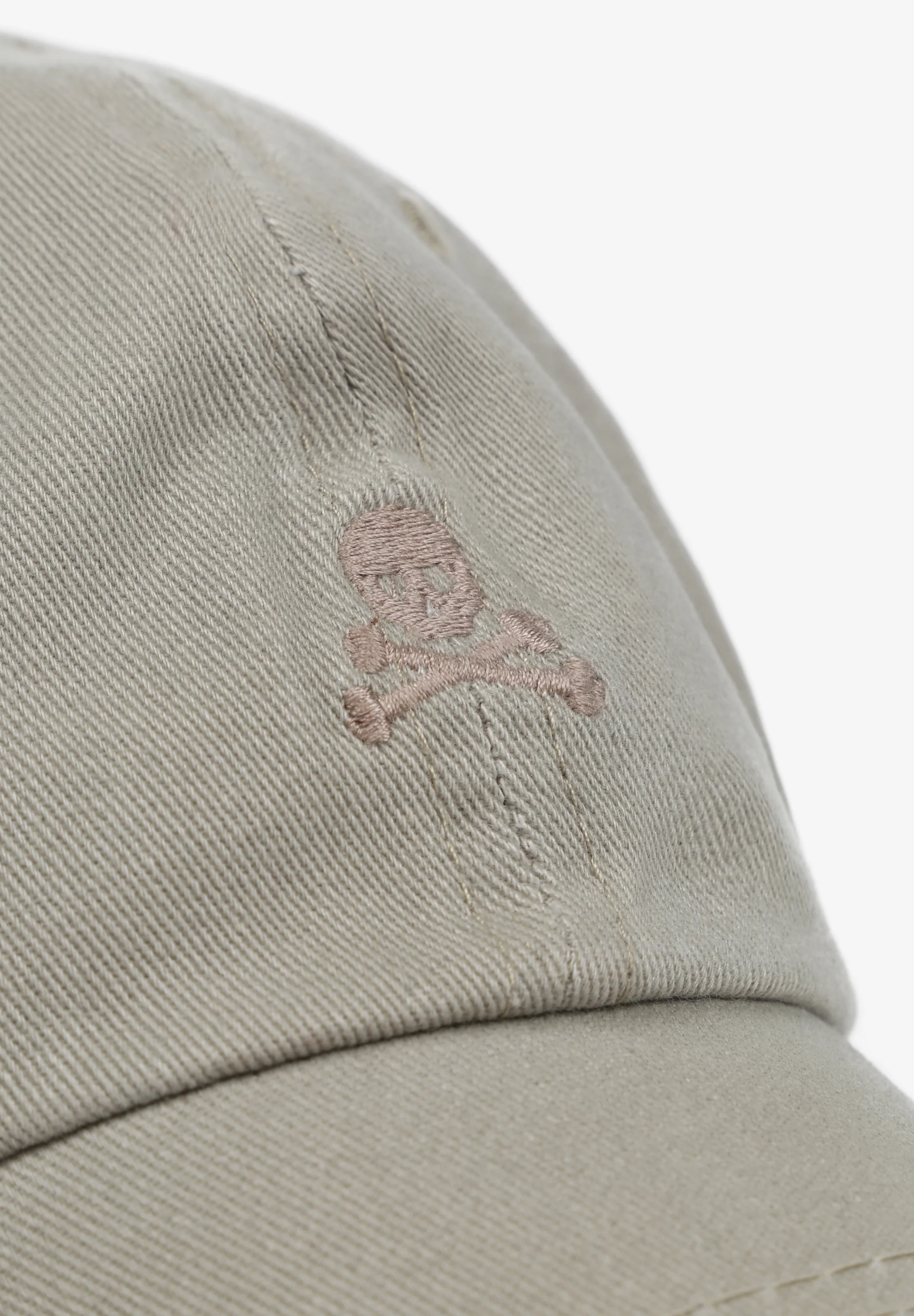 GORRA CALAVERA BORDADA - Image 3