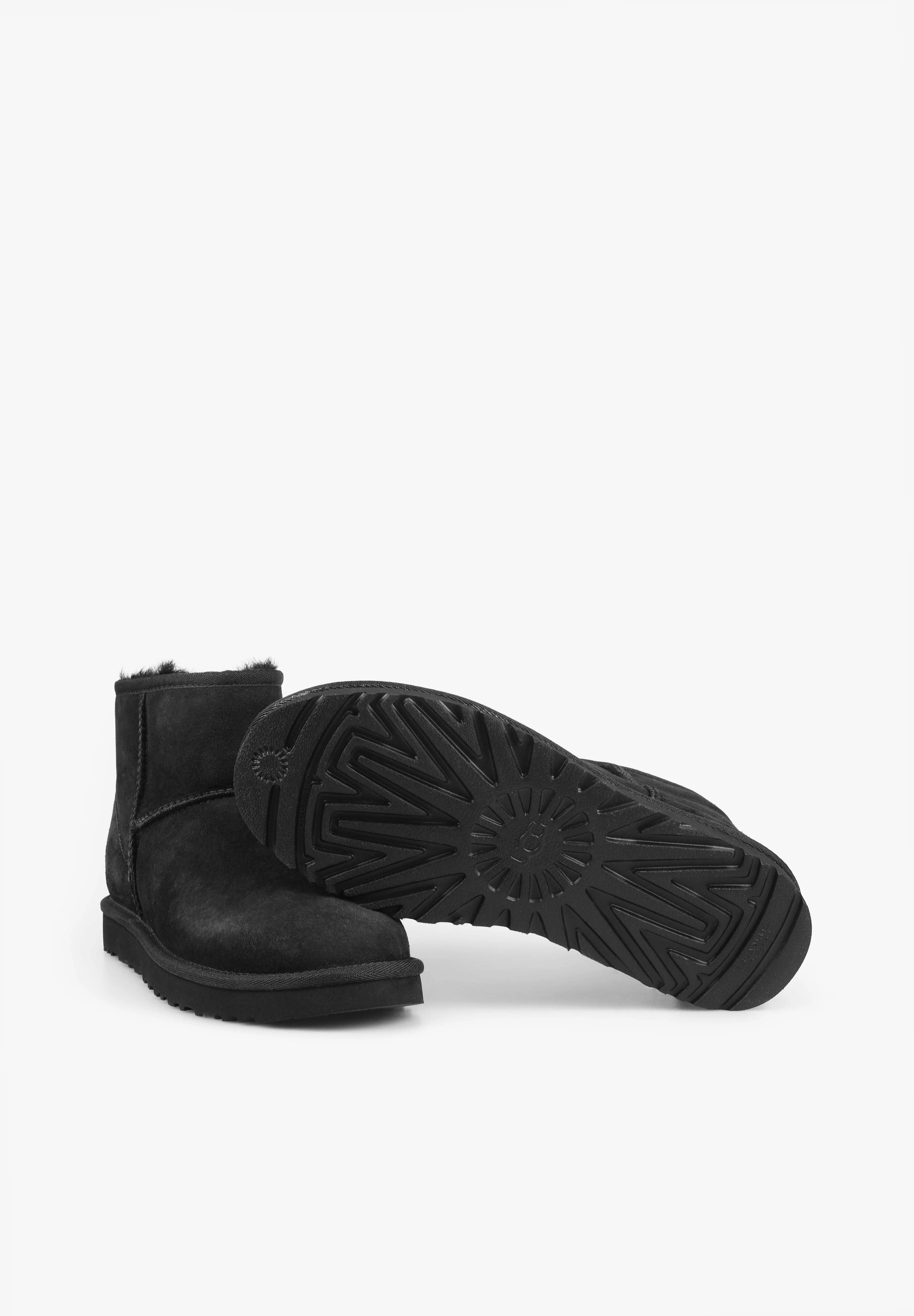 UGG | BOTAS CLASSIC MINI II - Image 8