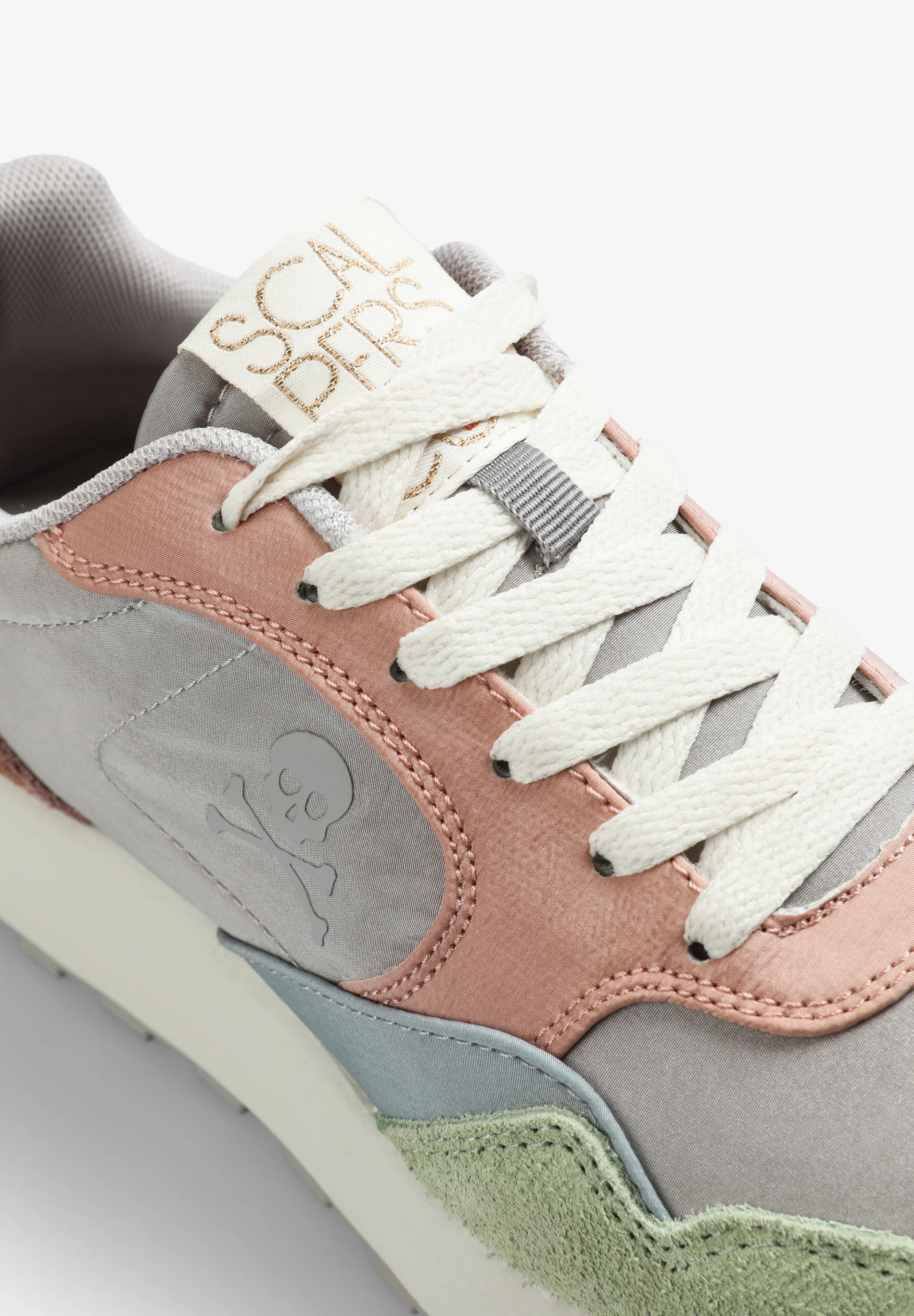 SNEAKERS LIGERAS SUELA ALTA DENTADA - Image 8