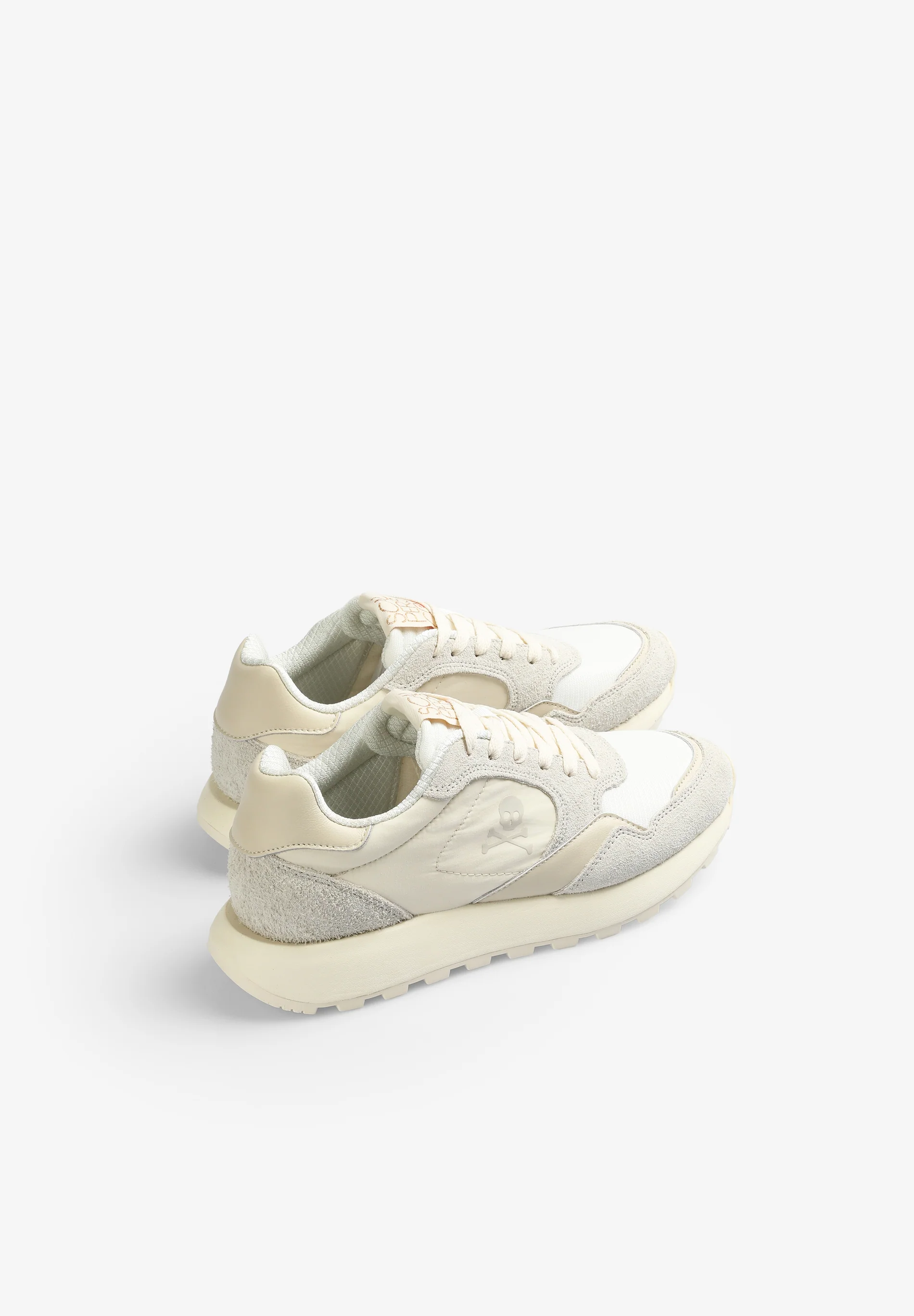 SNEAKERS LIGERAS SUELA ALTA DENTADA - Image 4