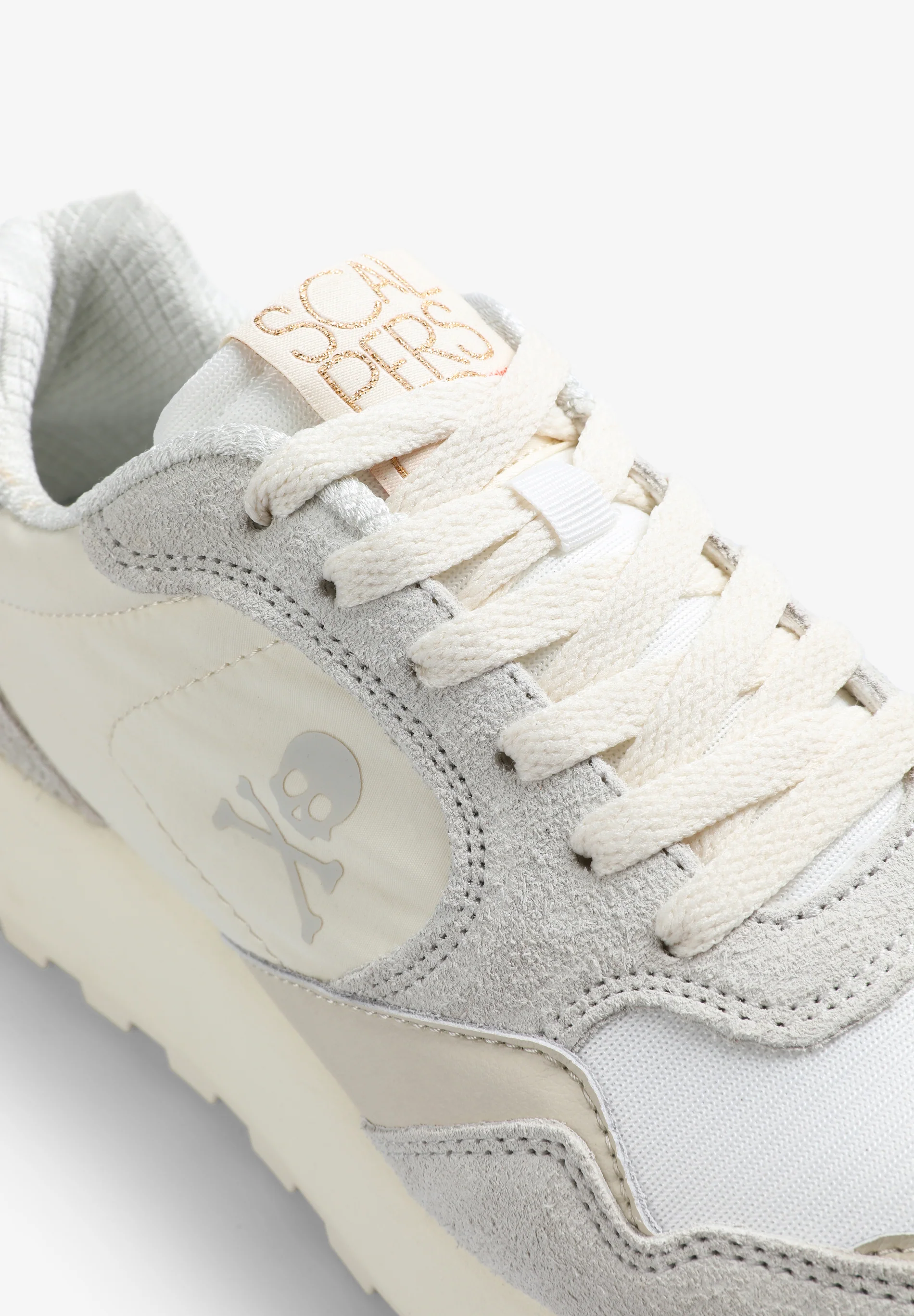 SNEAKERS LIGERAS SUELA ALTA DENTADA - Image 7