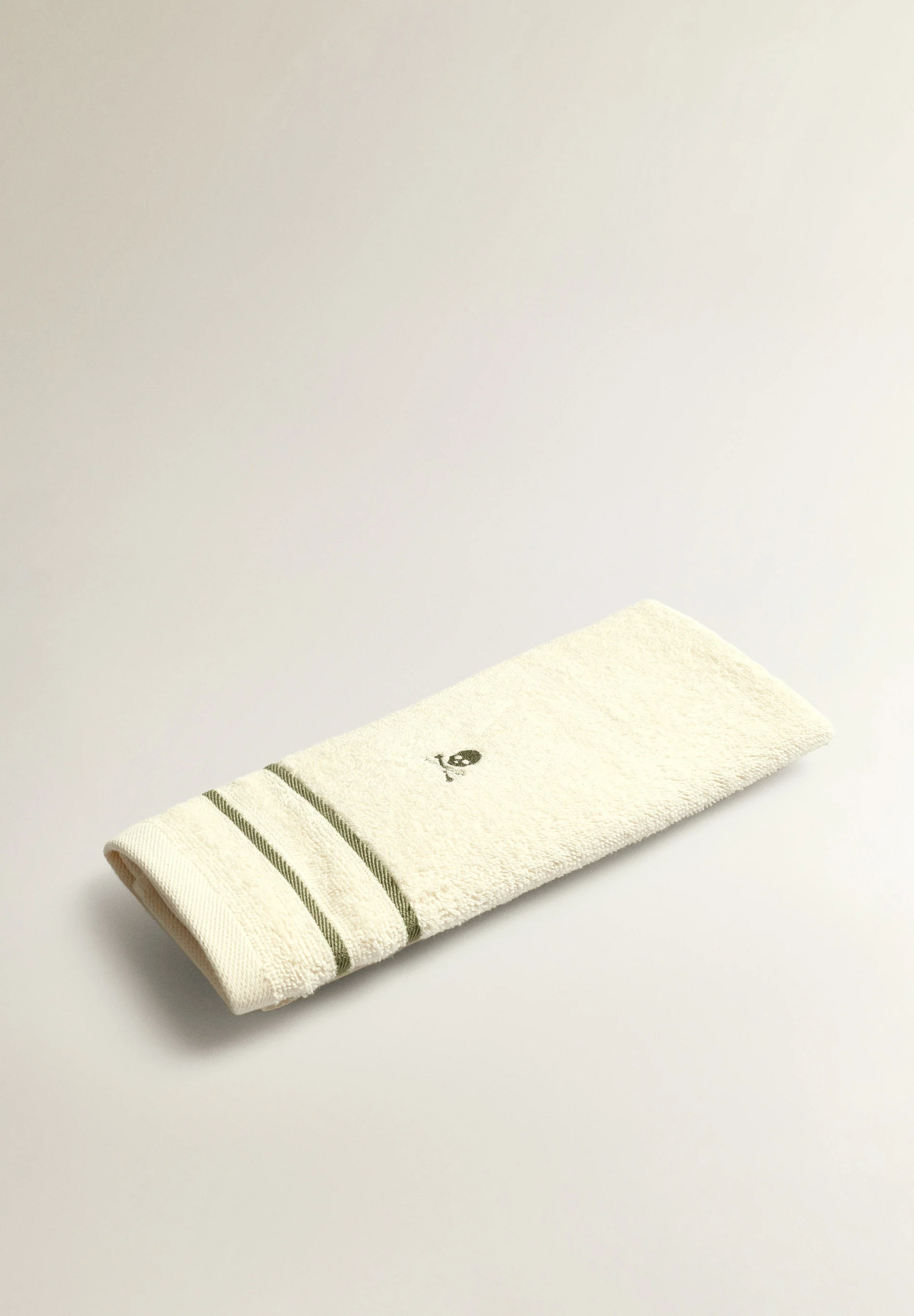 STRIPED TOWEL - Image 2