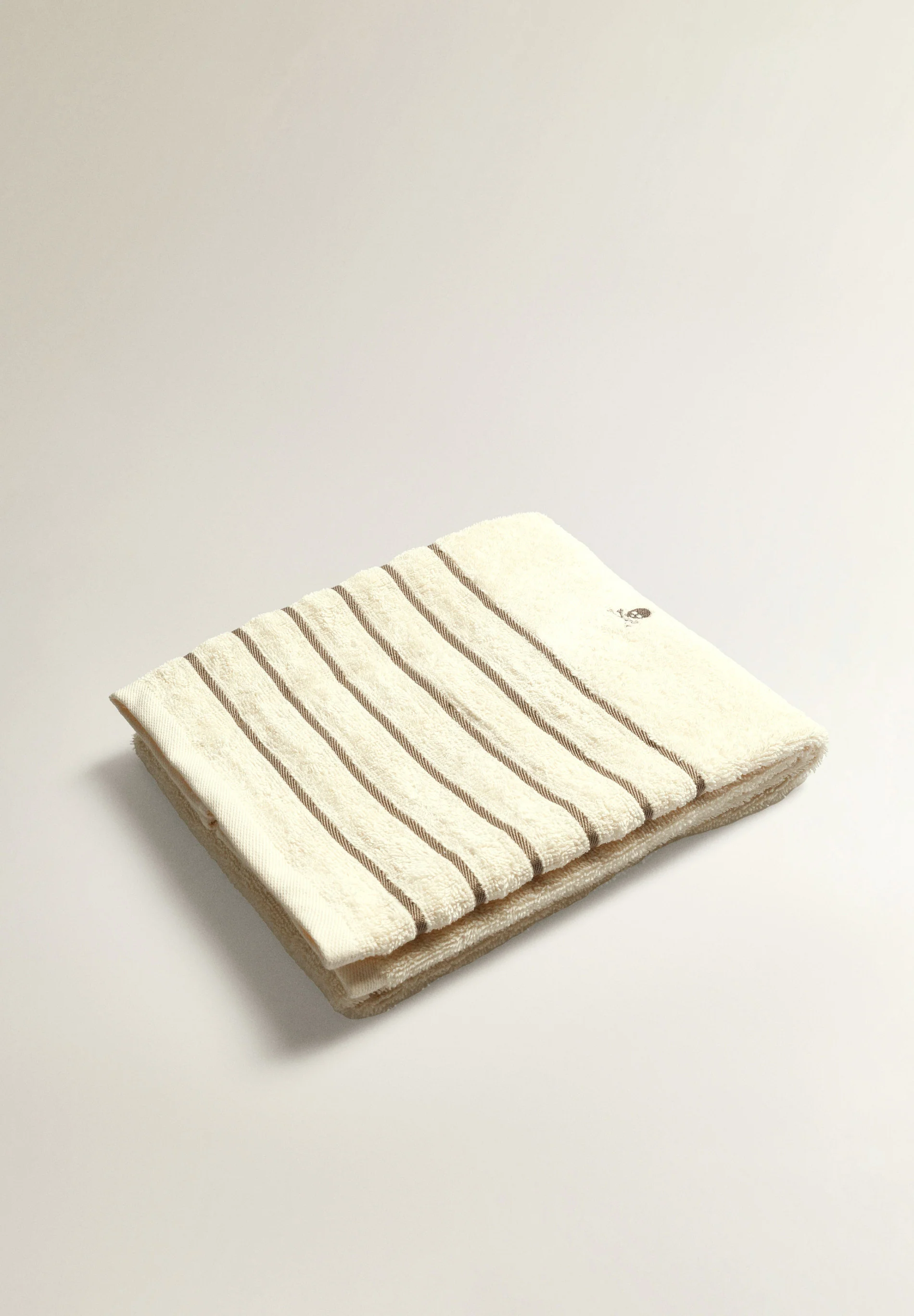 STRIPED TOWEL - Image 2