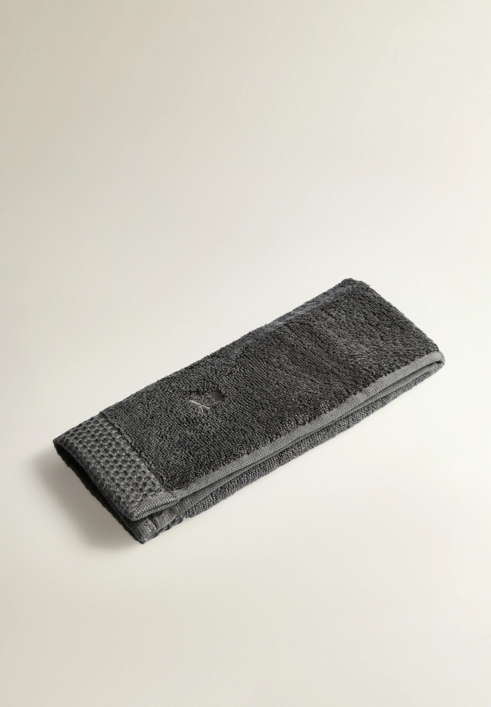 NIDUS TOWEL - Image 2