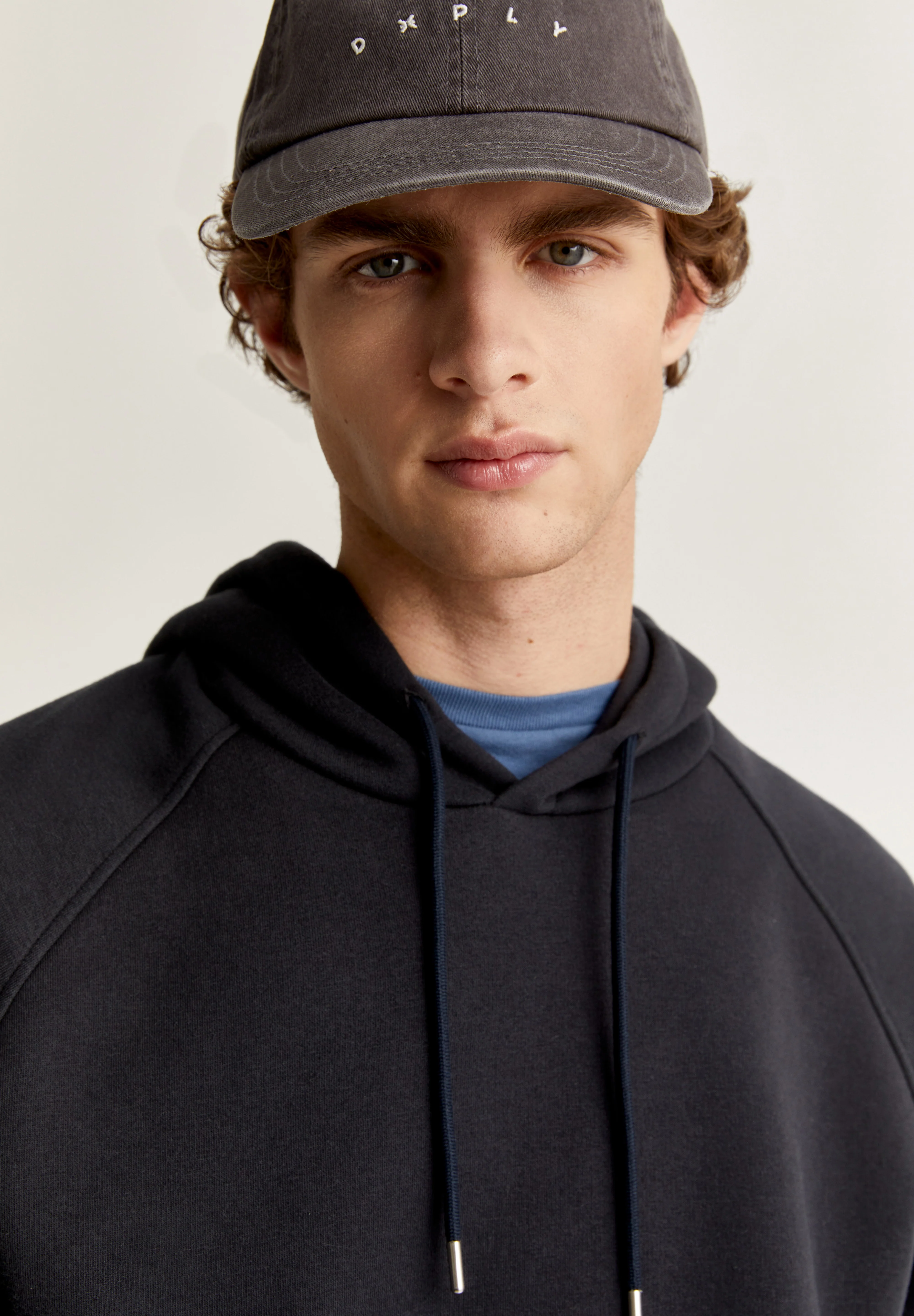 DEEPLY | SUDADERA BOLSILLOS CAPUCHA - Image 4
