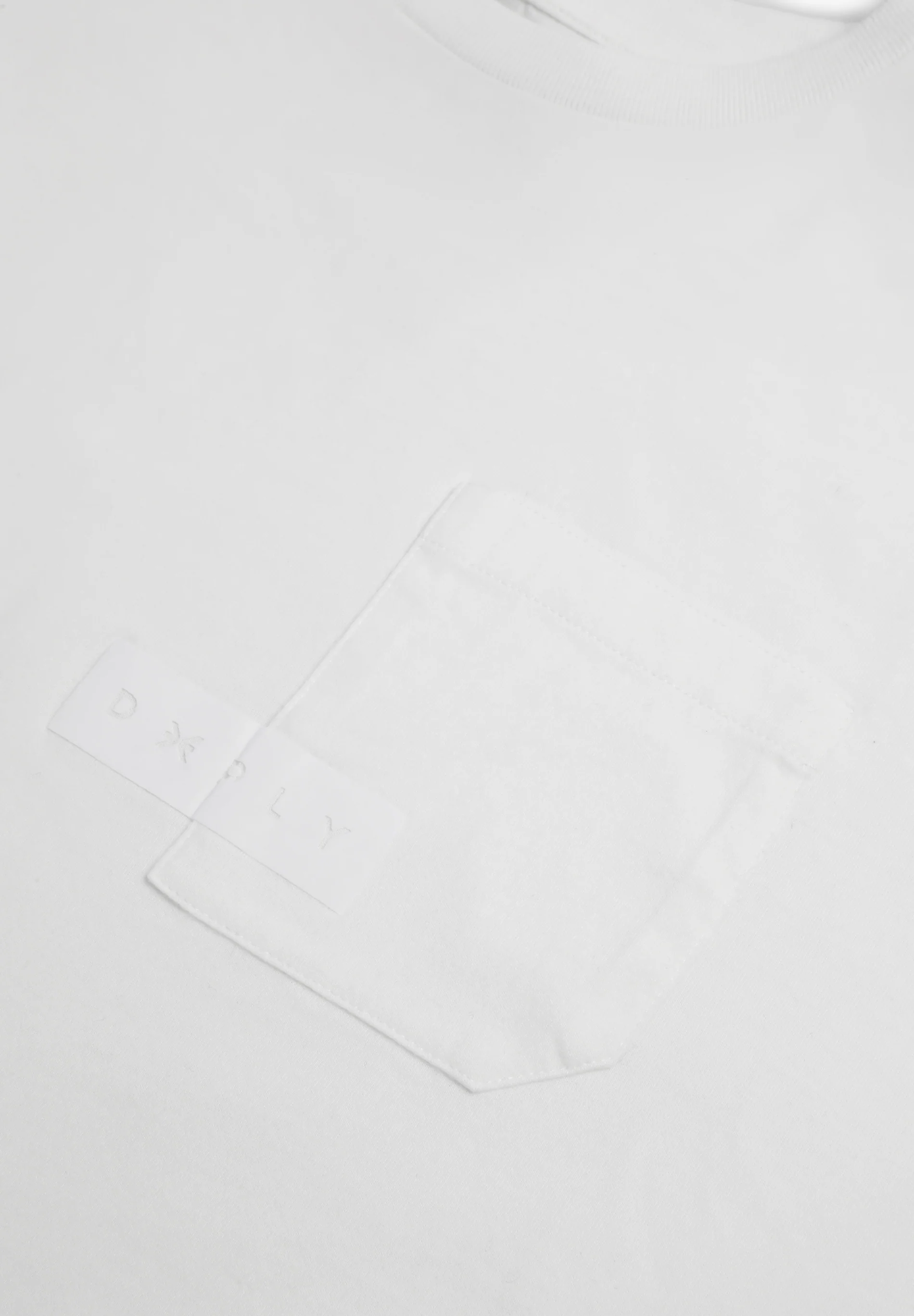 DEEPLY | CAMISETA BOLSILLO LOGO - Image 5