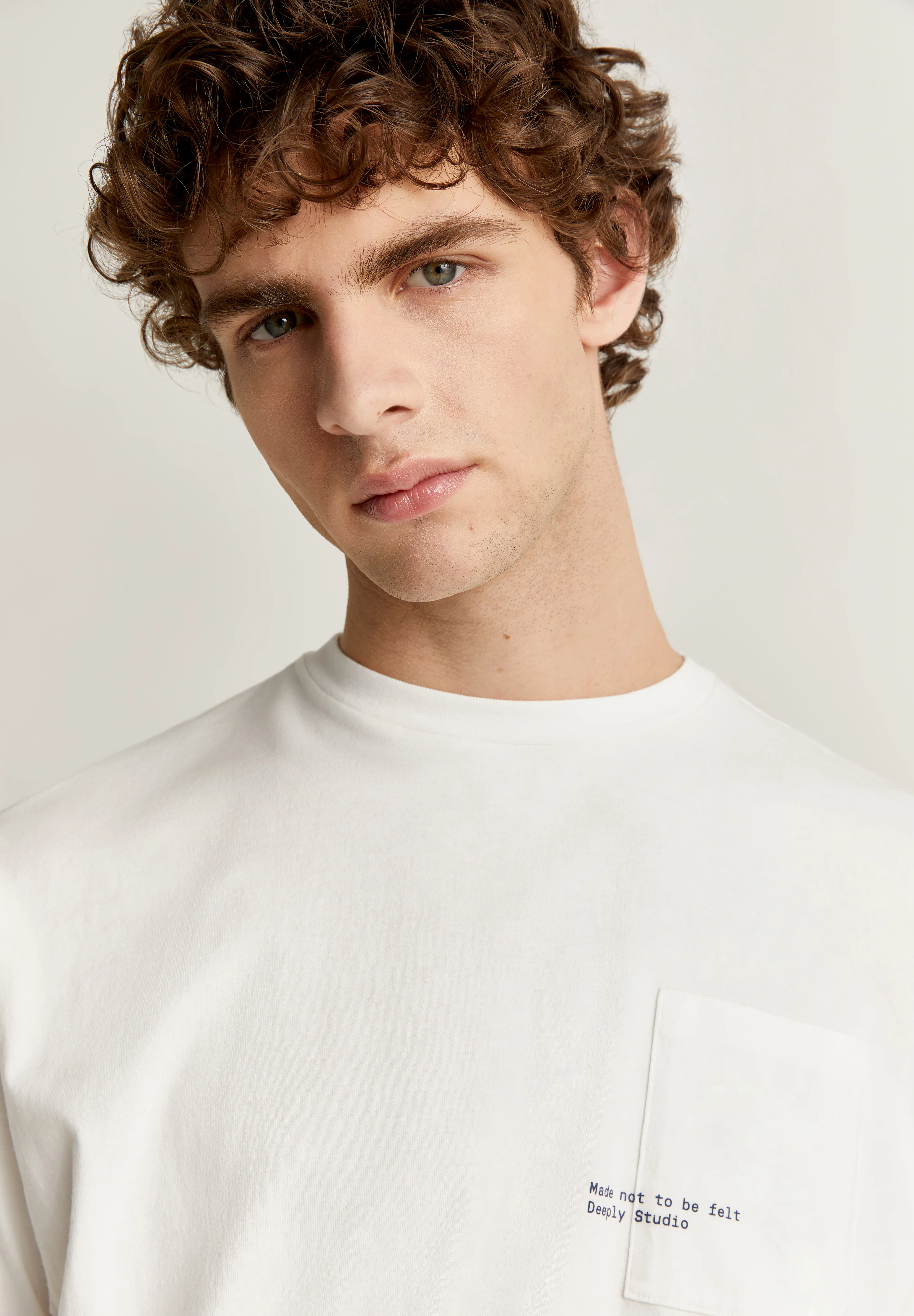 DEEPLY | CAMISETA BOLSILLO - Image 4