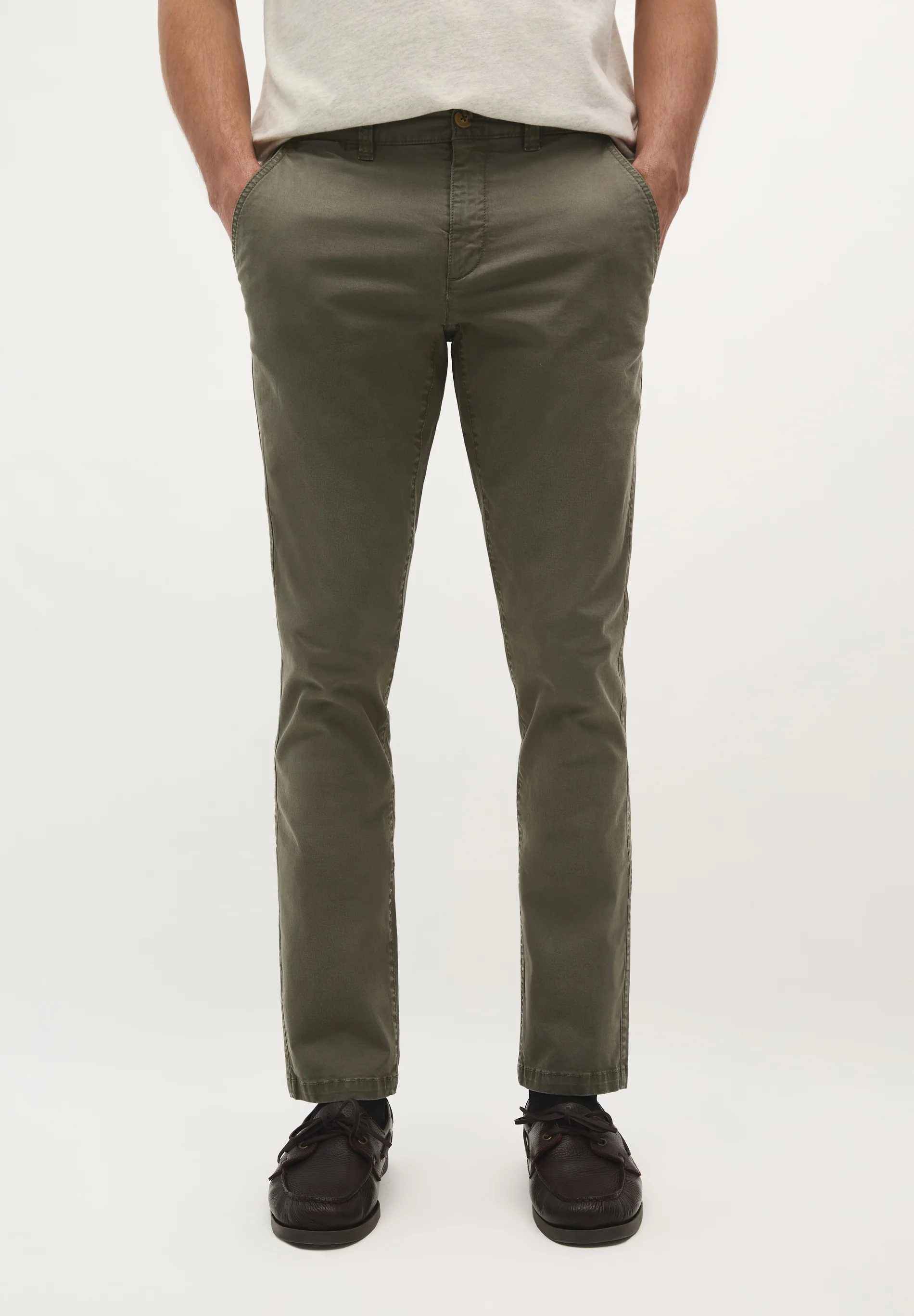 PANTALÓN CHINO CASUAL - Image 2