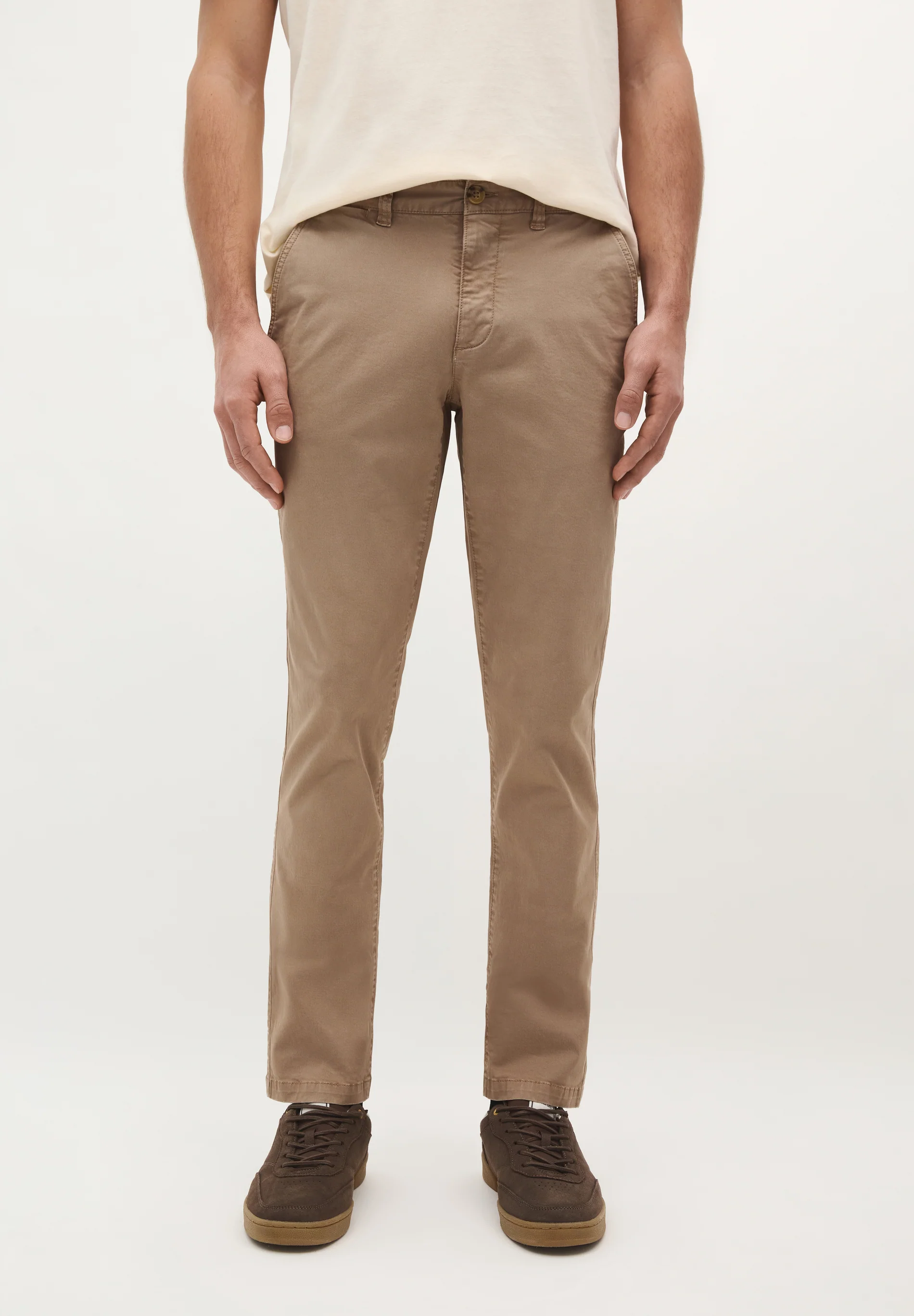 PANTALÓN CHINO CASUAL - Image 2