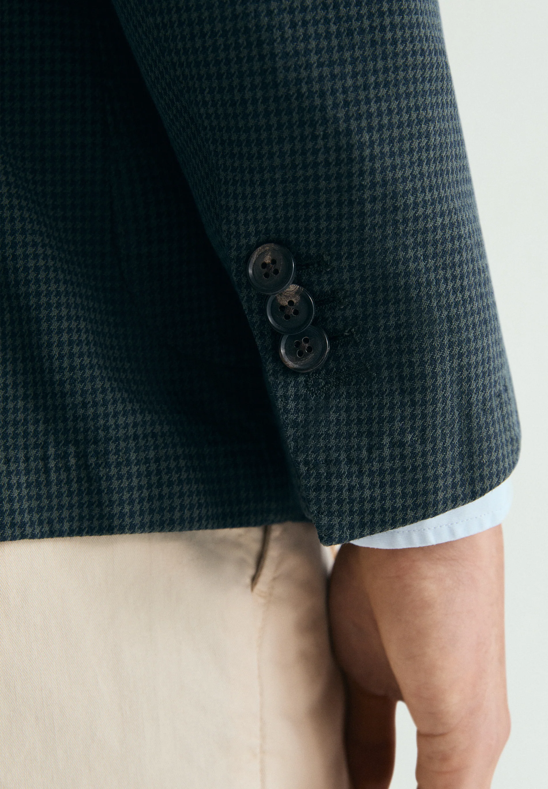 BLAZER ENTALLADA BOLSILLOS - Image 3