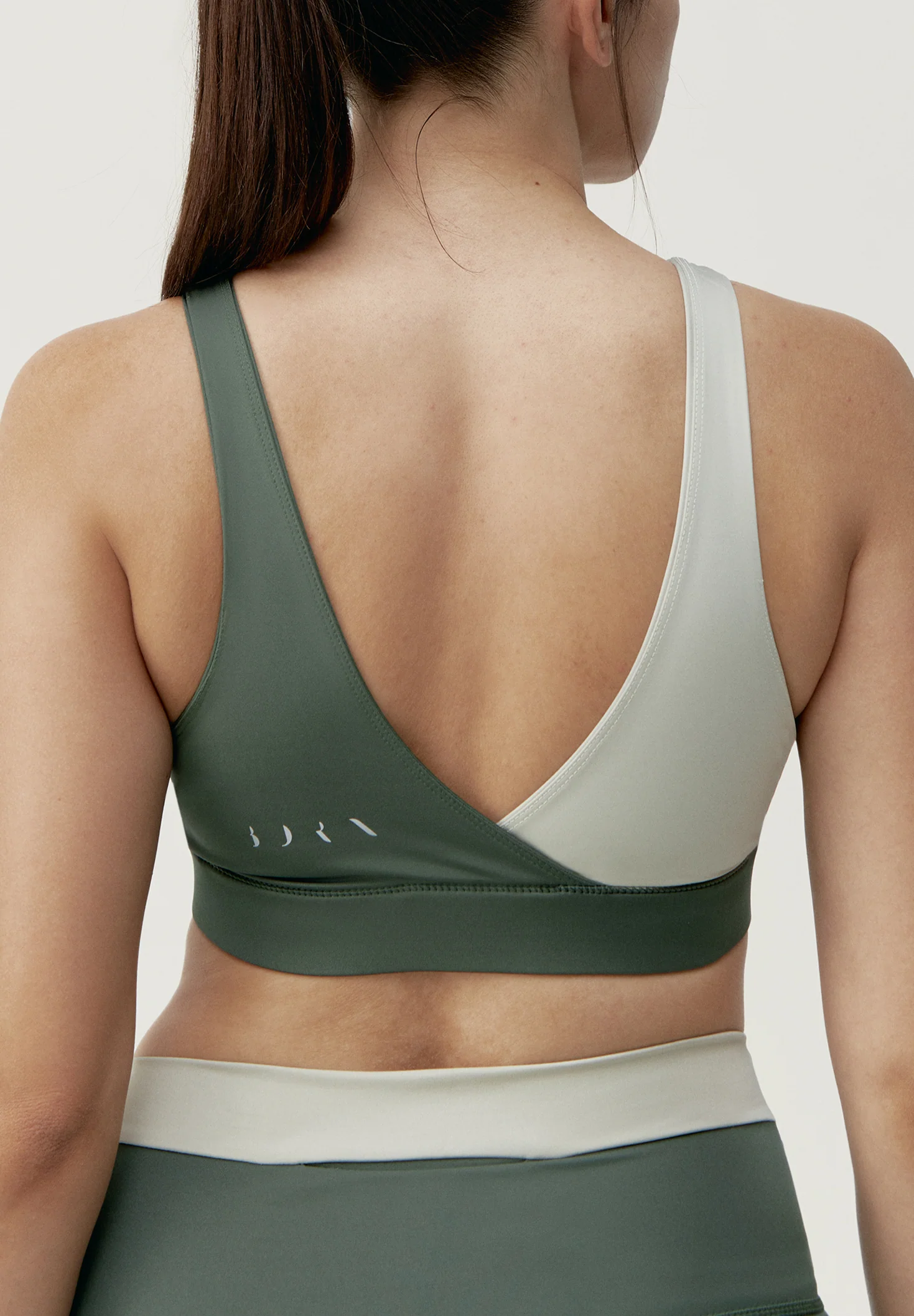 BORN LIVING YOGA | TOP DUO REVERSIBLE - Image 4