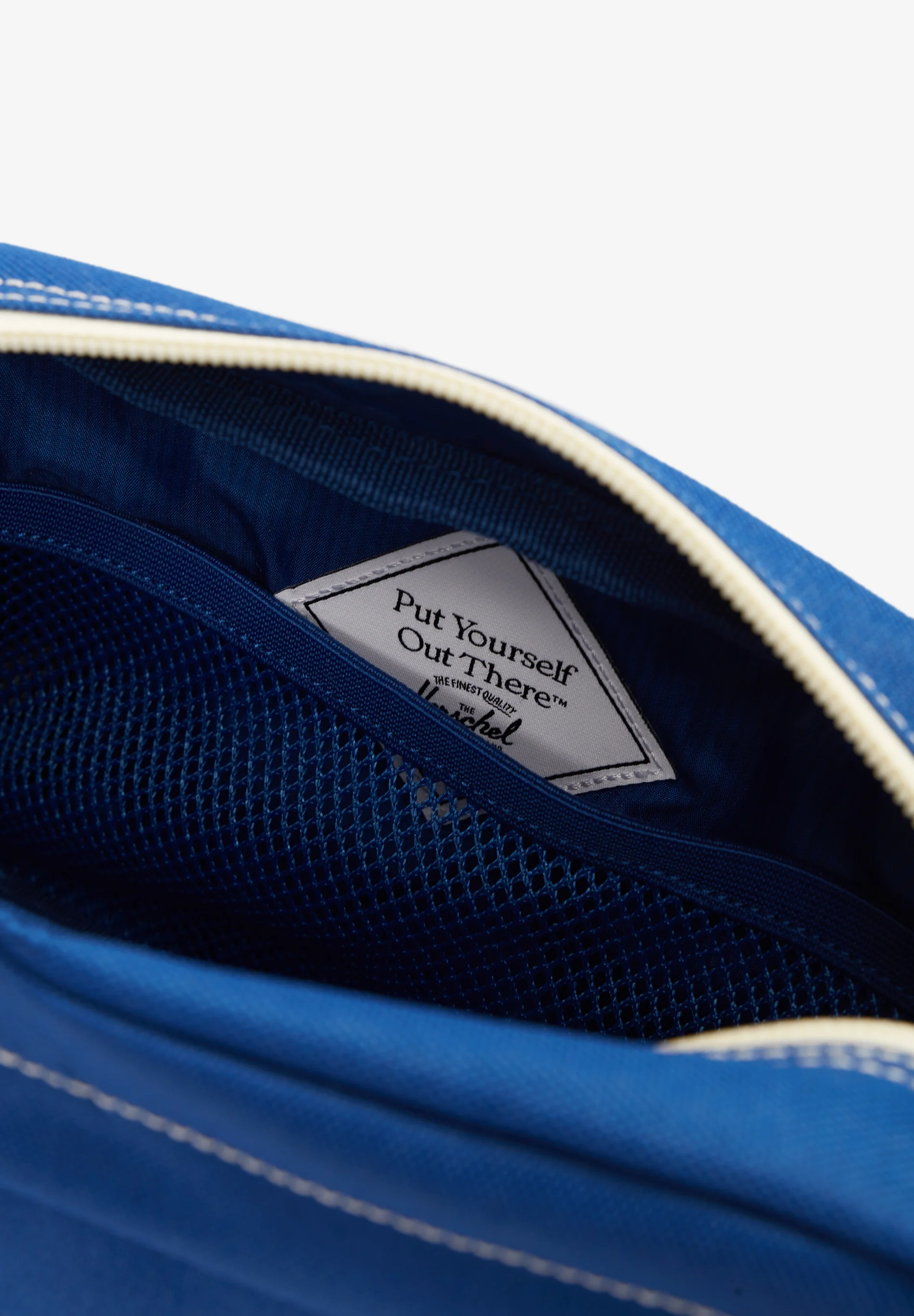 HERSCHEL | NECESER CHAPTER TRAVEL KIT - Image 6