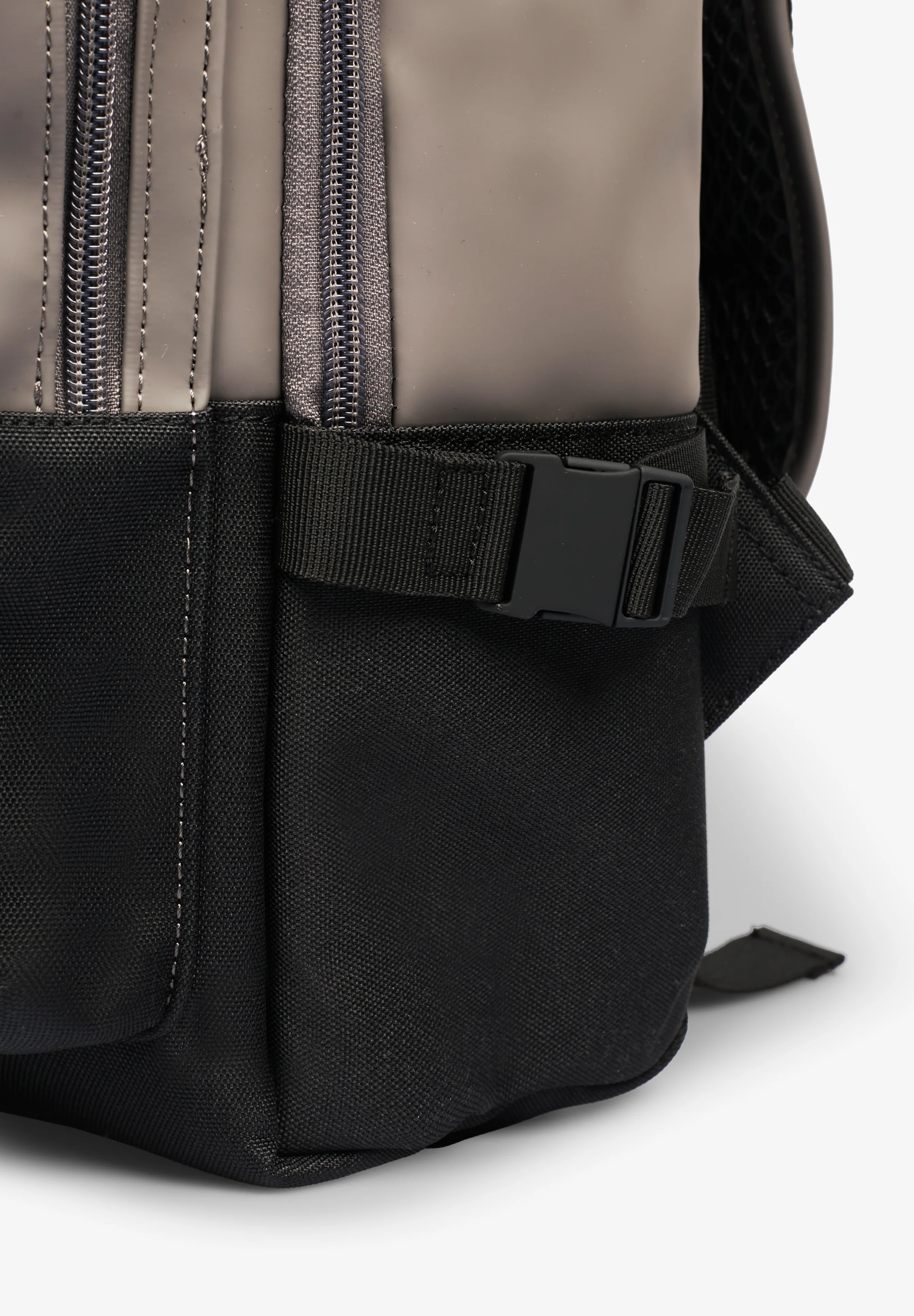 RAINS | MOCHILA TRAIL CARGO W3 - Image 4