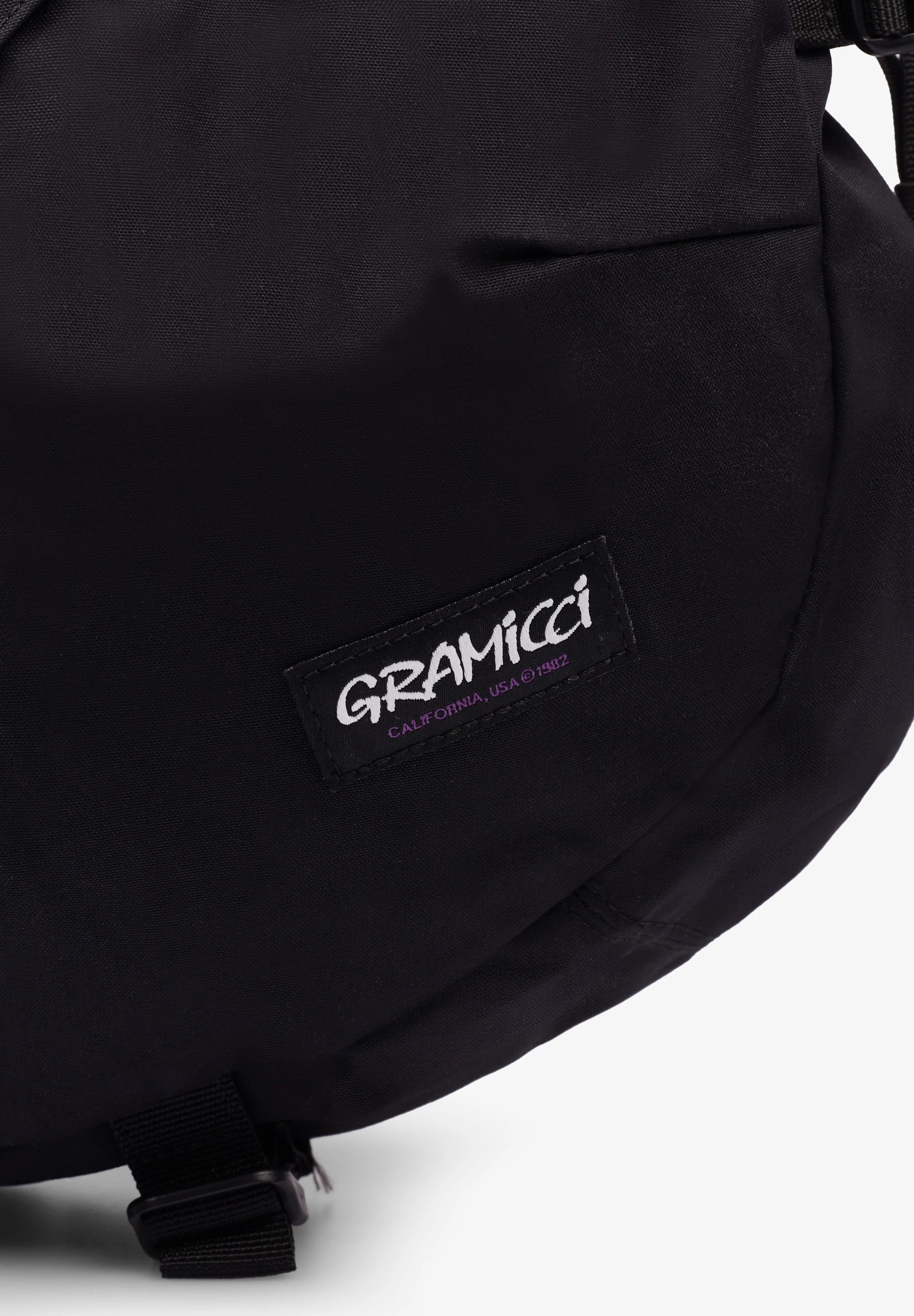 GRAMICCI | MOCHILA CORDURA SLING - Image 3