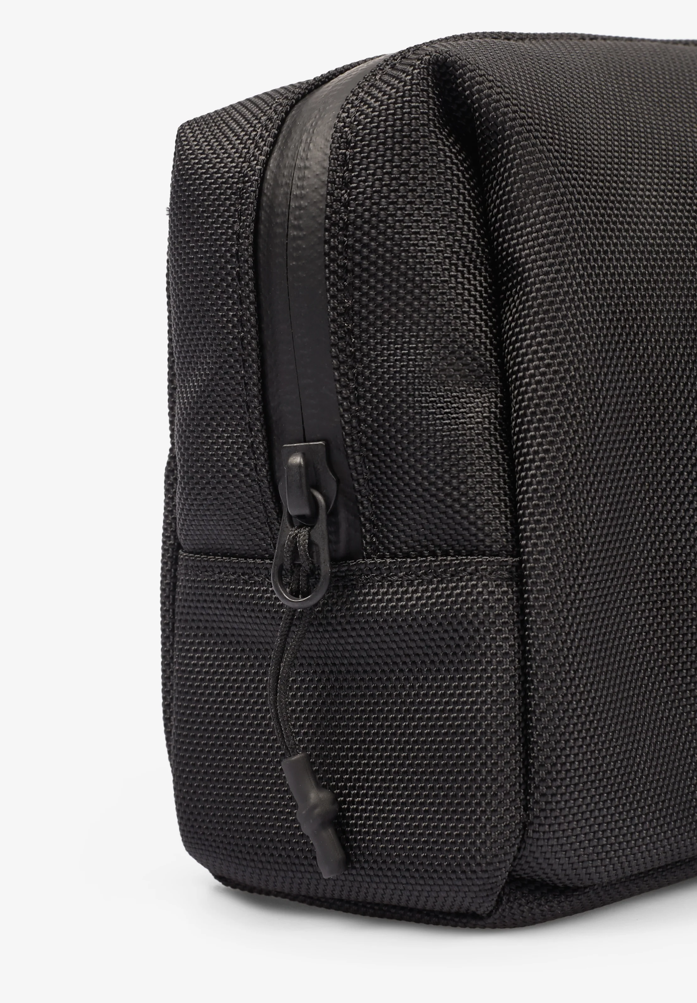 MINIMALISM BRAND | NECESER MINIMALISM DE POLIÉSTER RECICLADO - Image 4