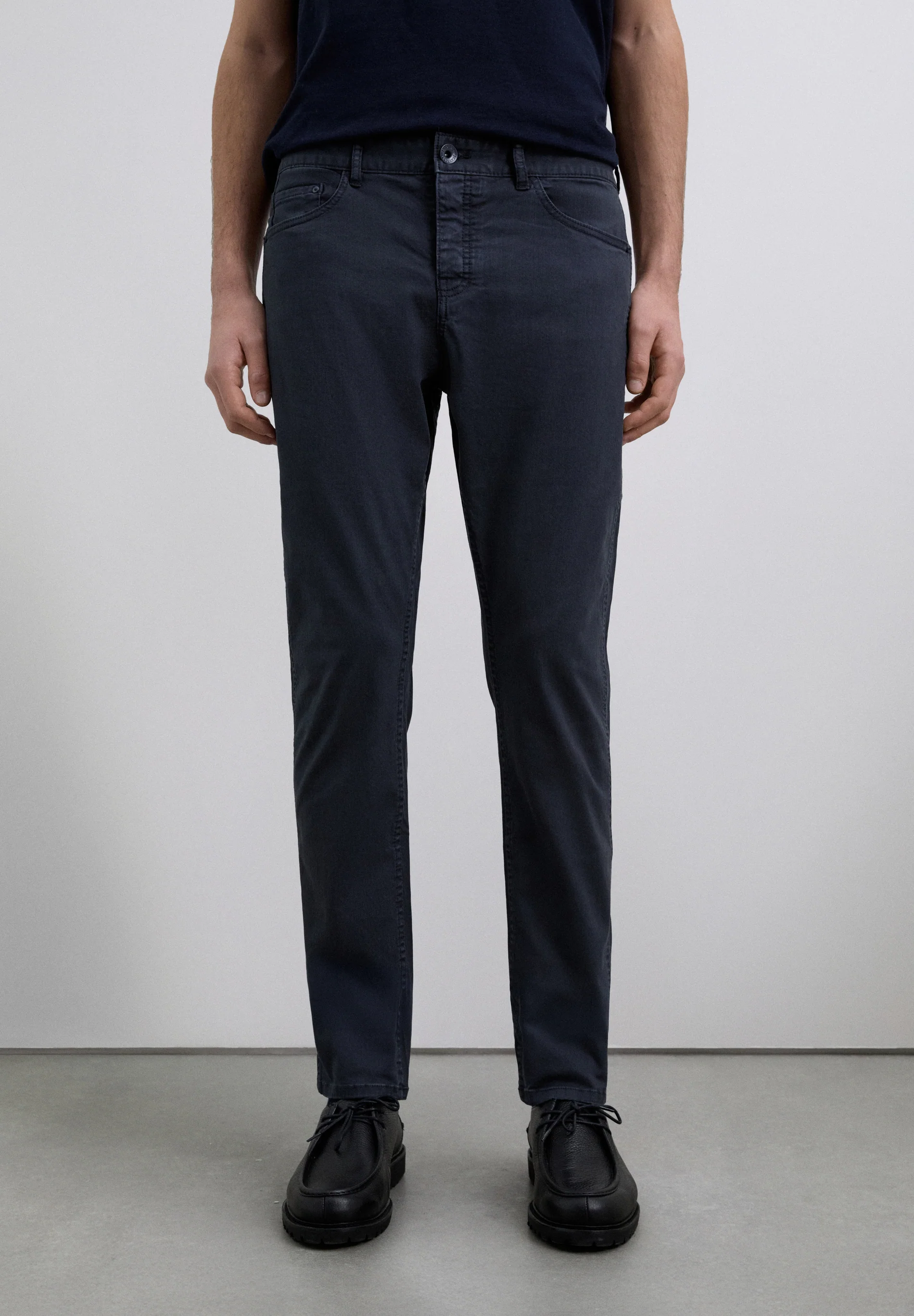 PANTALÓN CHINO ALGODÓN - Image 2