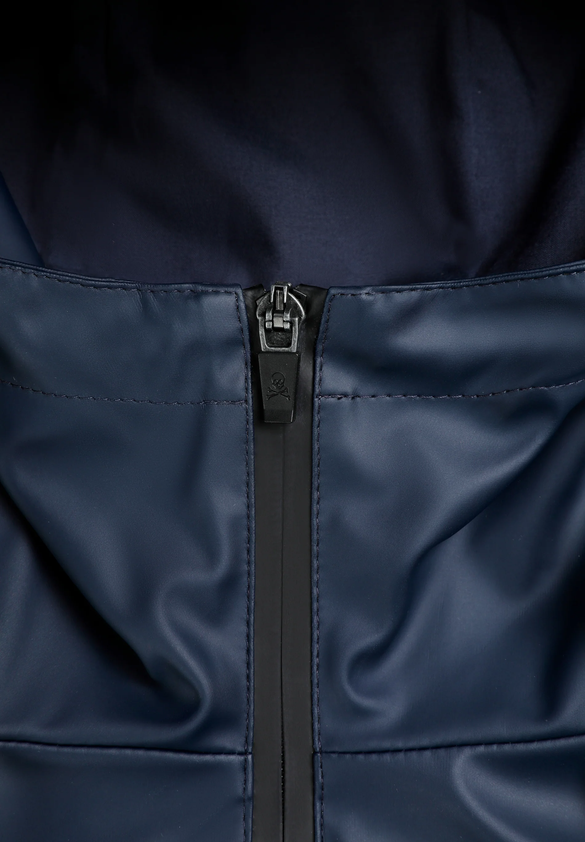 CHAQUETA IMPERMEABLE LOGO - Image 8