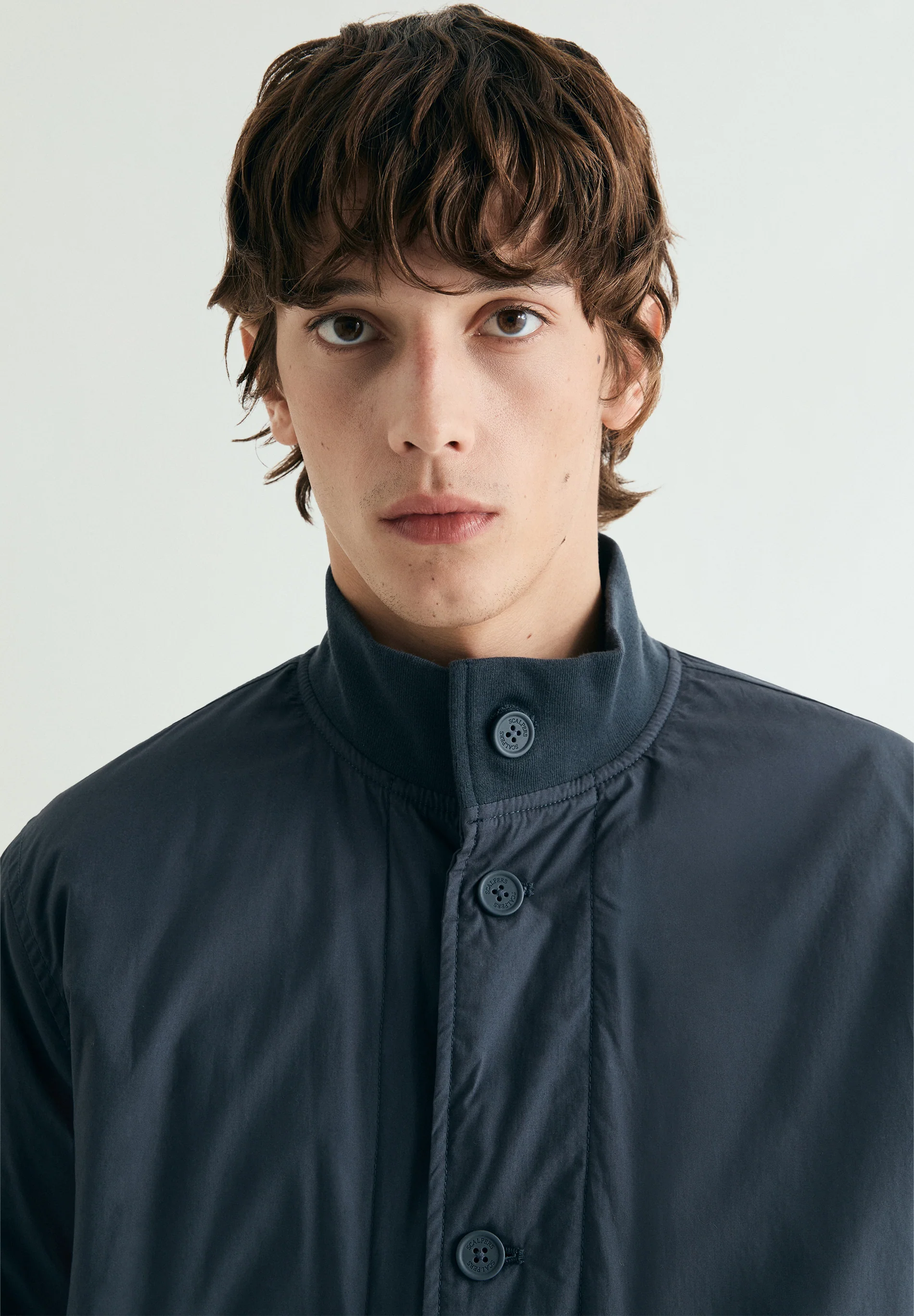 CHAQUETA ABOTONADA BOLSILLOS - Image 3