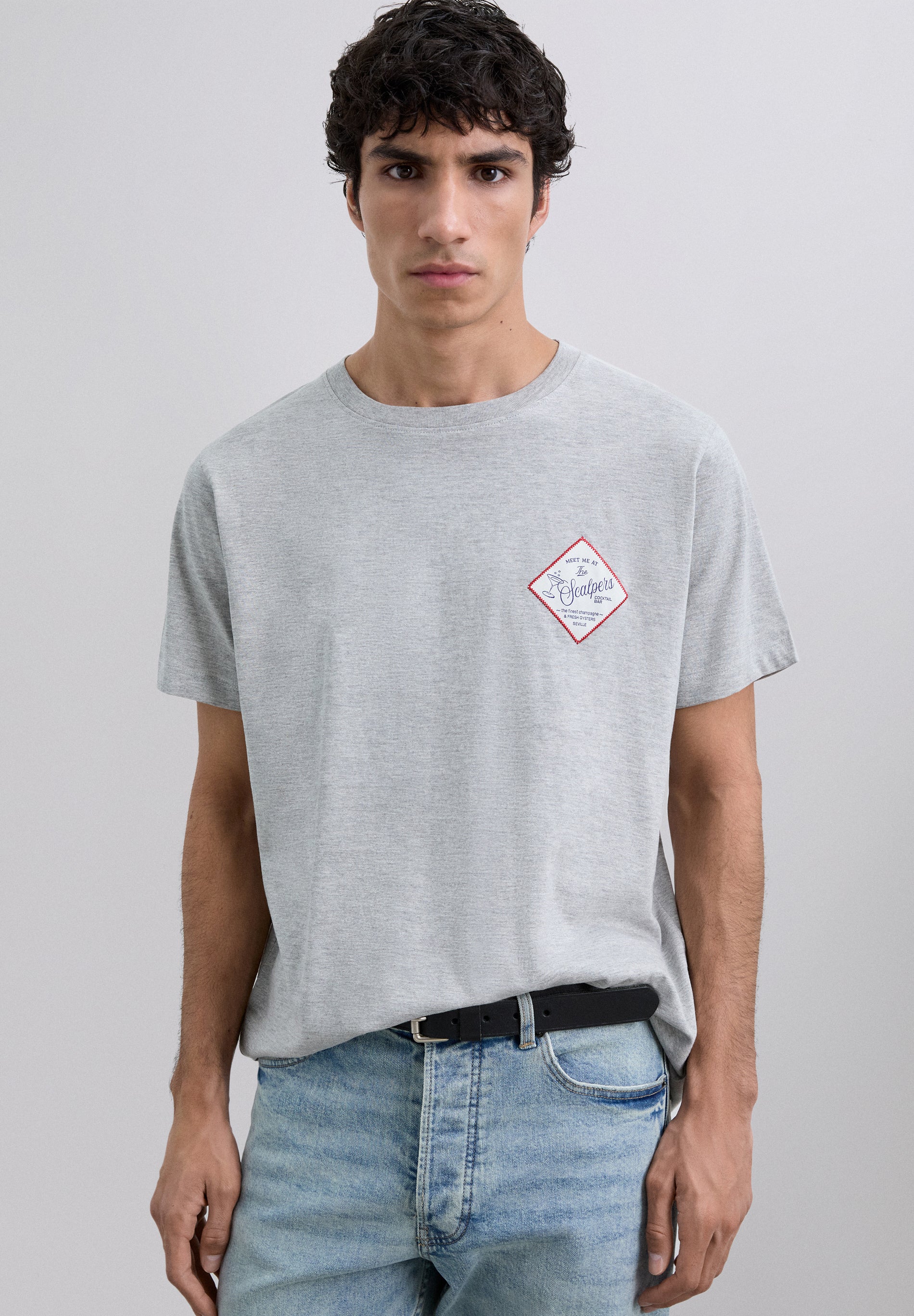 CAMISETA PARCHE BORDADO LOGO - Image 2