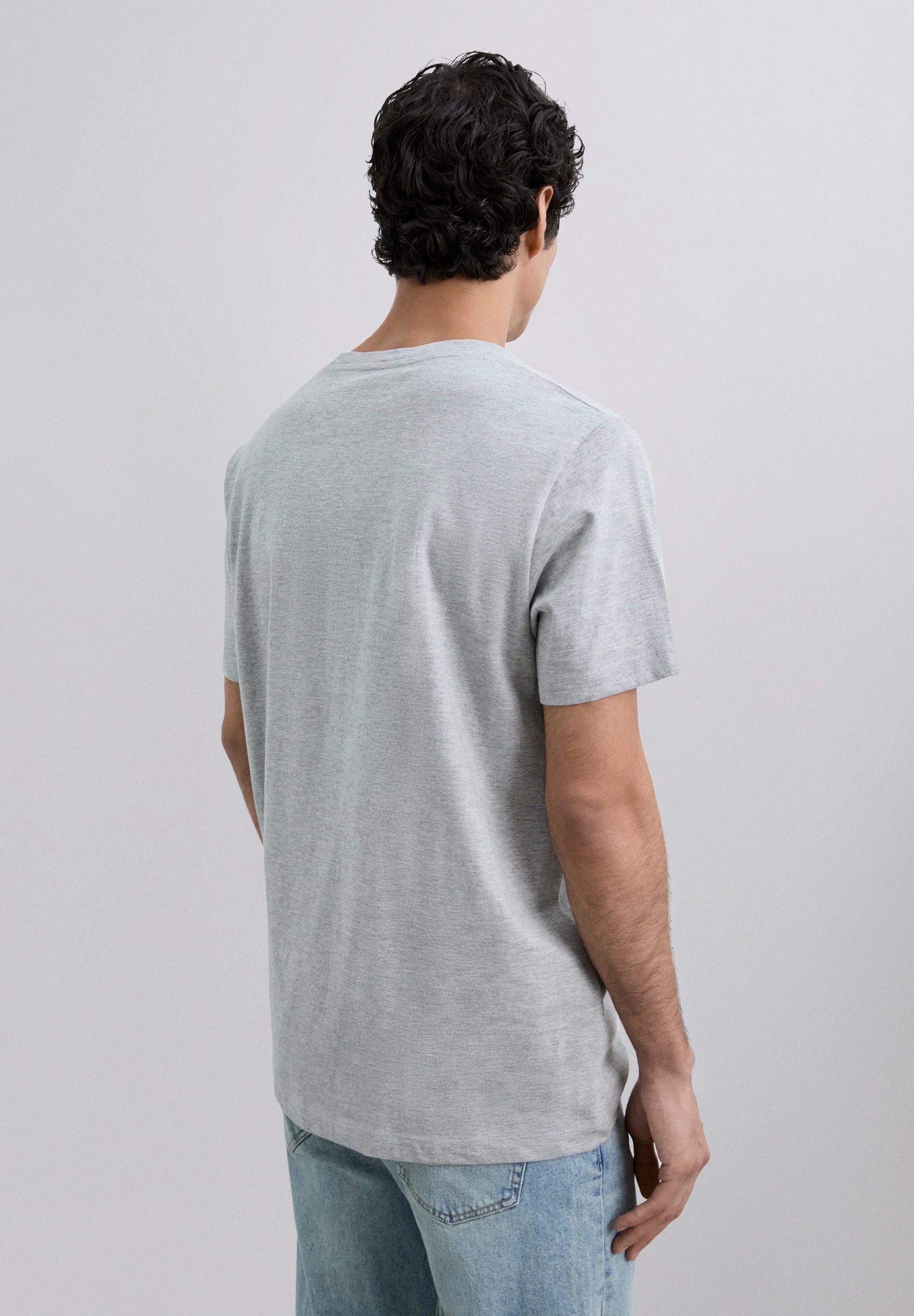 CAMISETA PARCHE BORDADO LOGO - Image 4
