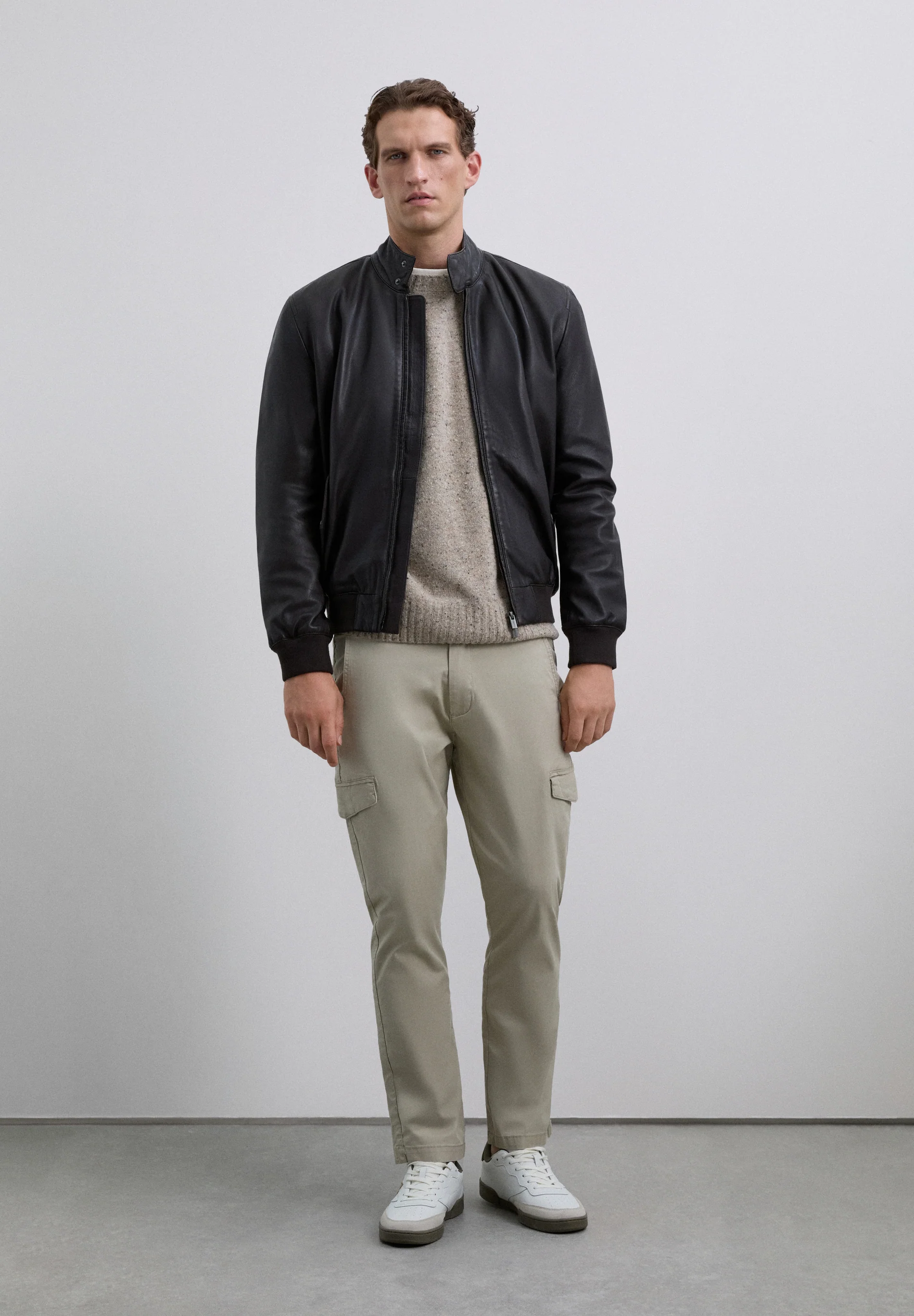 PANTALÓN CARGO SLIM FIT