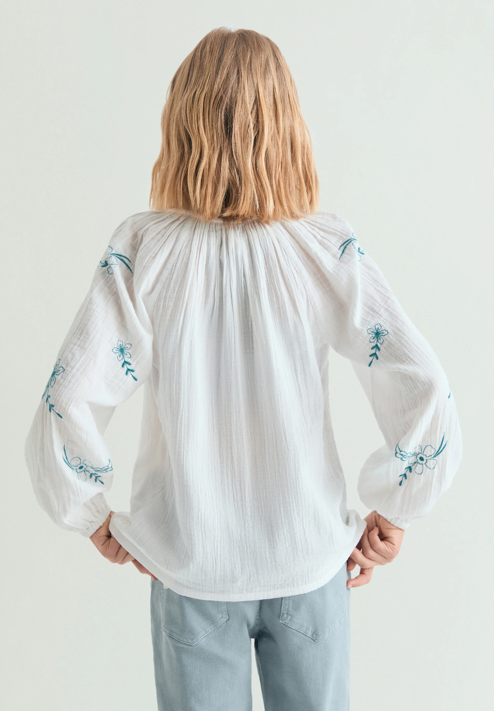 BLUSA DETALLES BORDADOS - Image 5