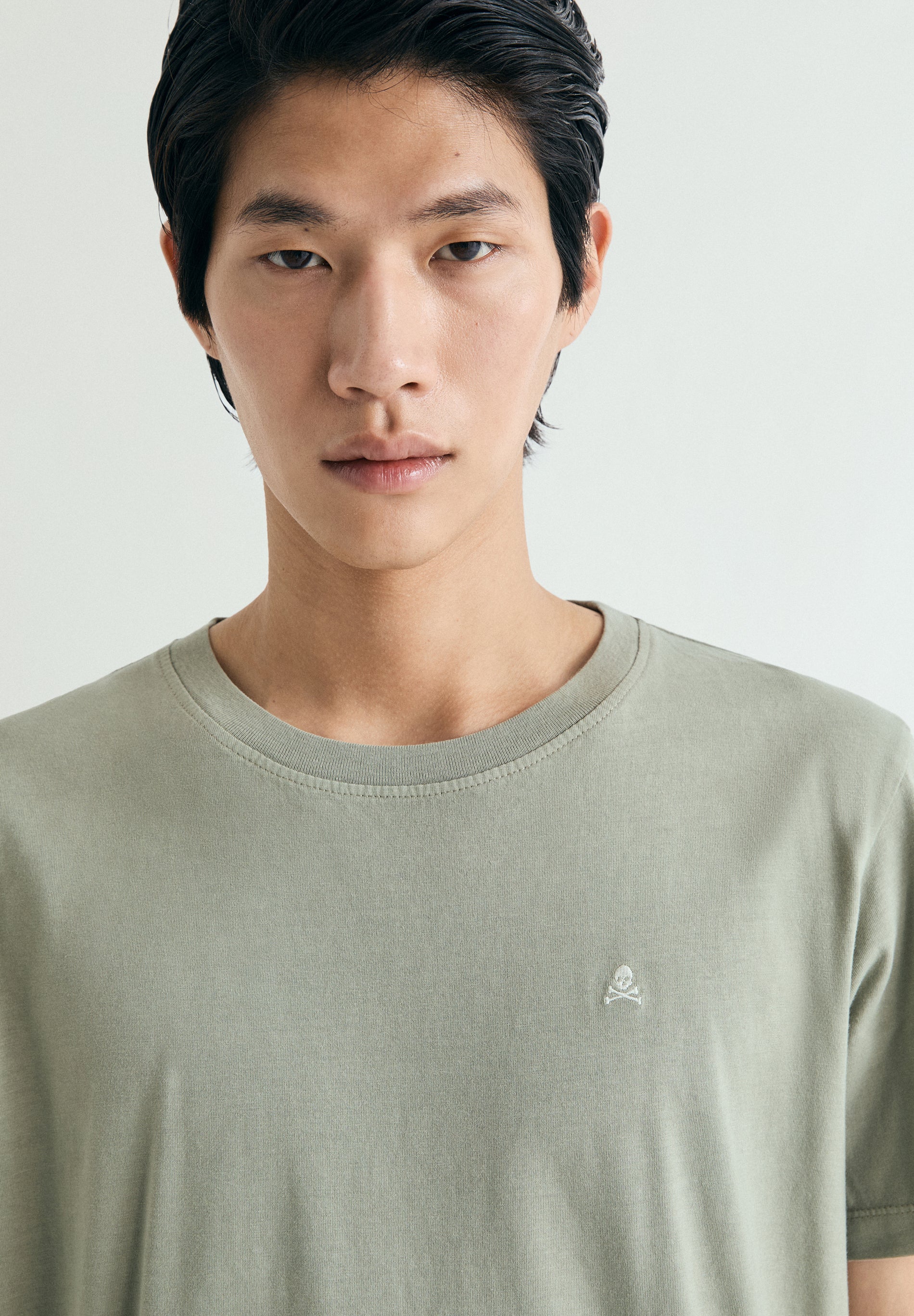CAMISETA BORDADA EFECTO WASHED - Image 2