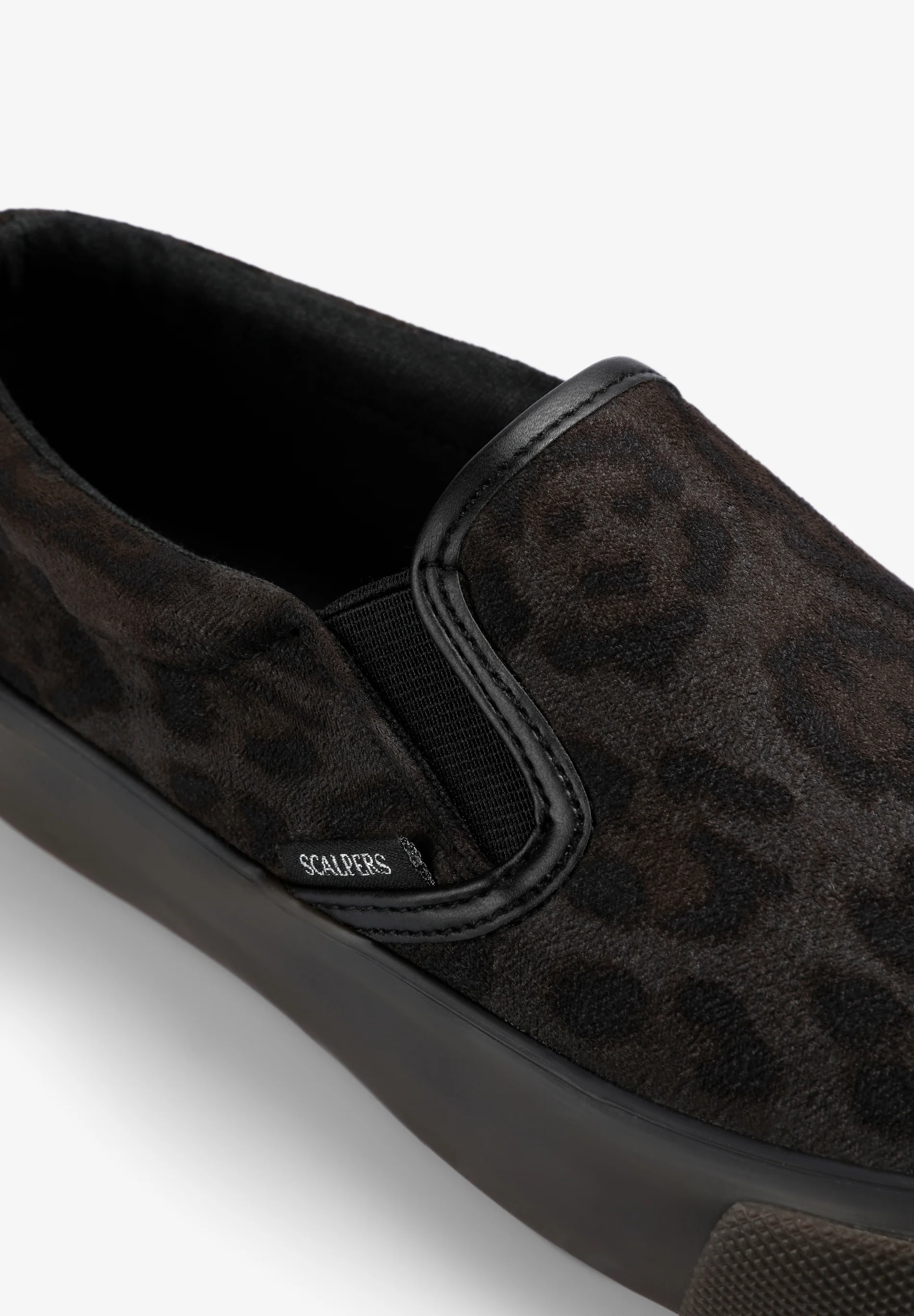 ZAPATILLA SLIP-ON ANIMAL PRINT - Image 6