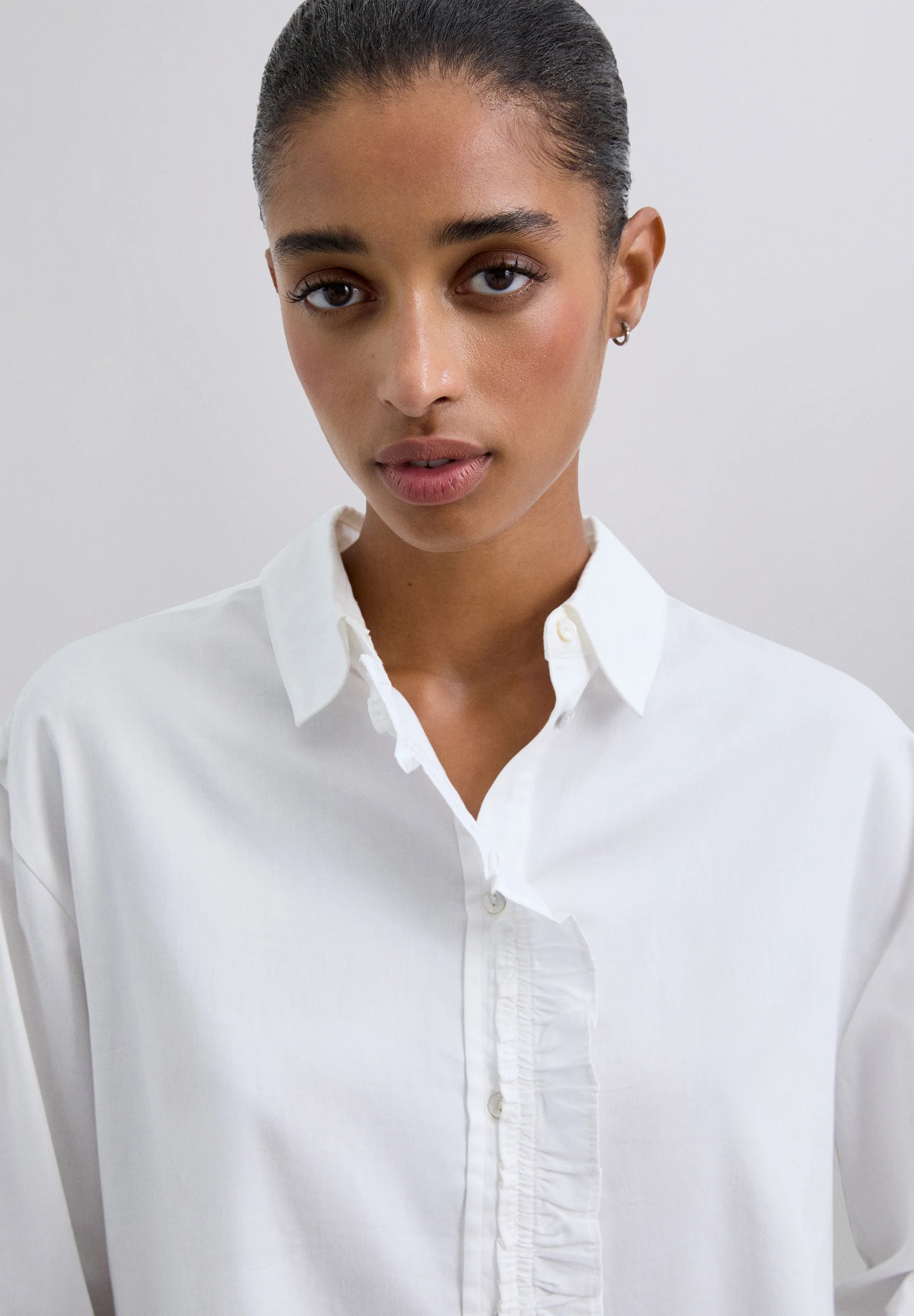 CAMISA CROPPED FRUNCES - Image 3