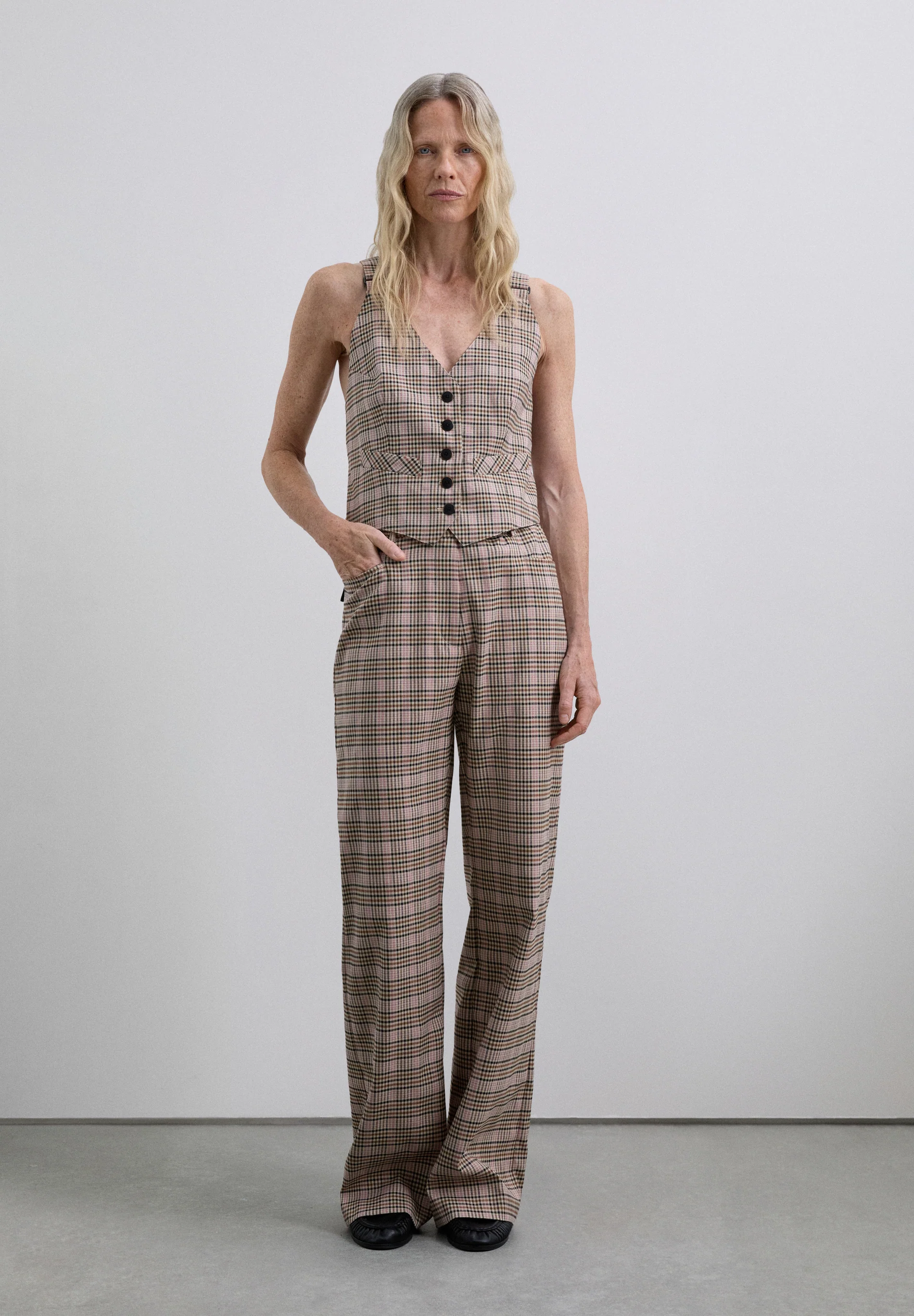 PANTALÓN CAMPANA CUADROS