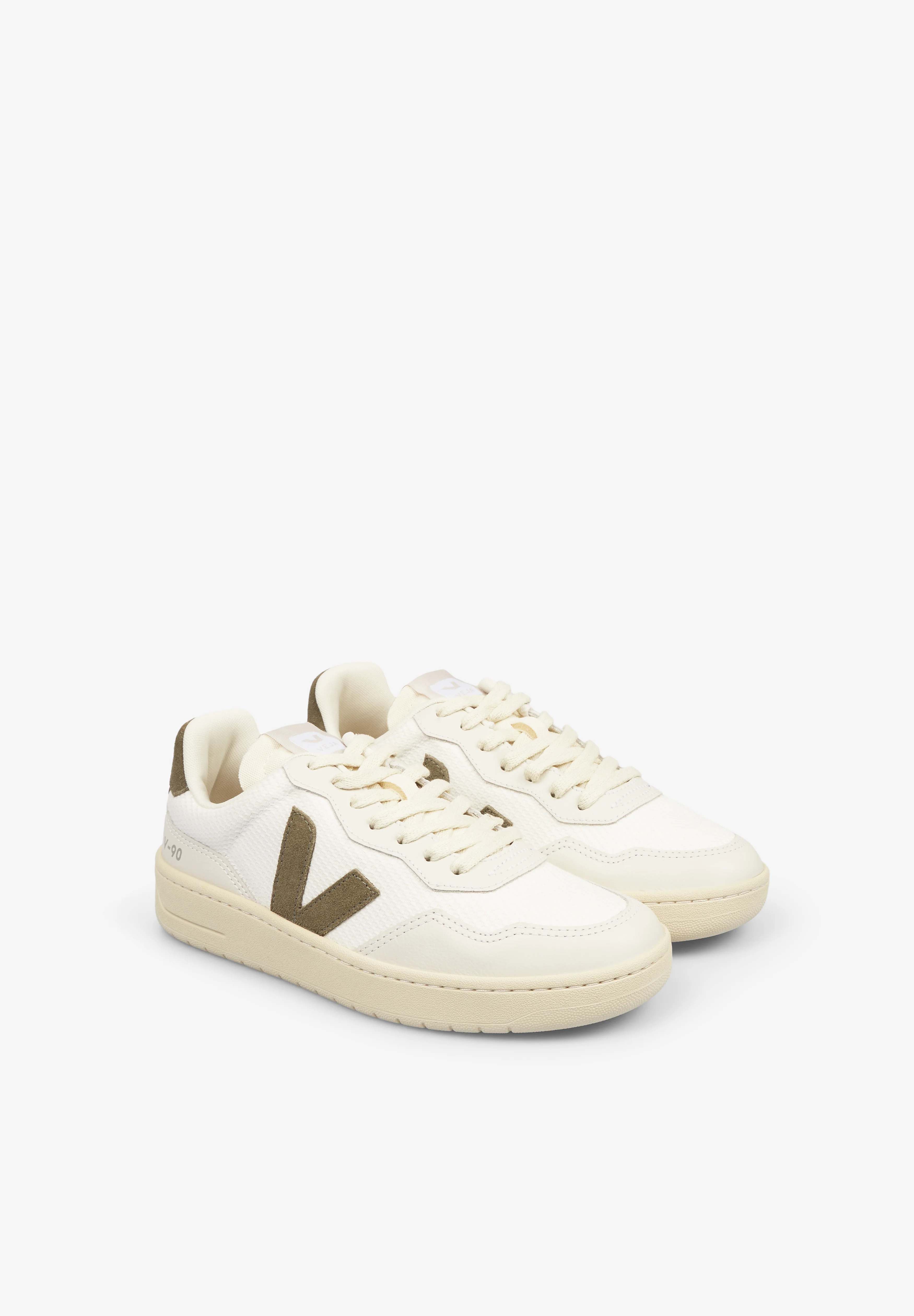 VEJA | SNEAKERS V-90 B-MESH - Image 2