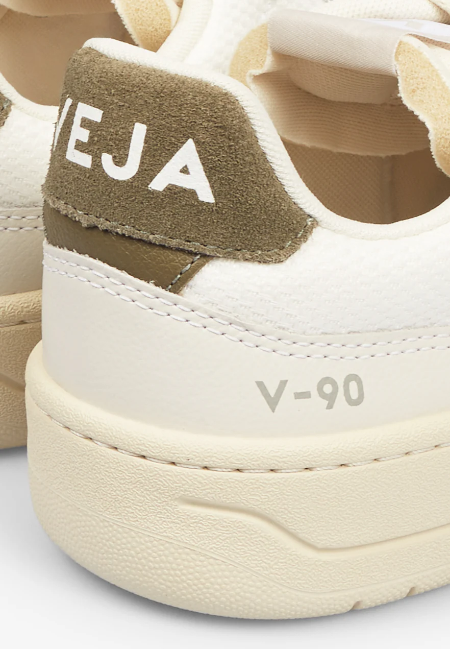 VEJA | SNEAKERS V-90 B-MESH - Image 5