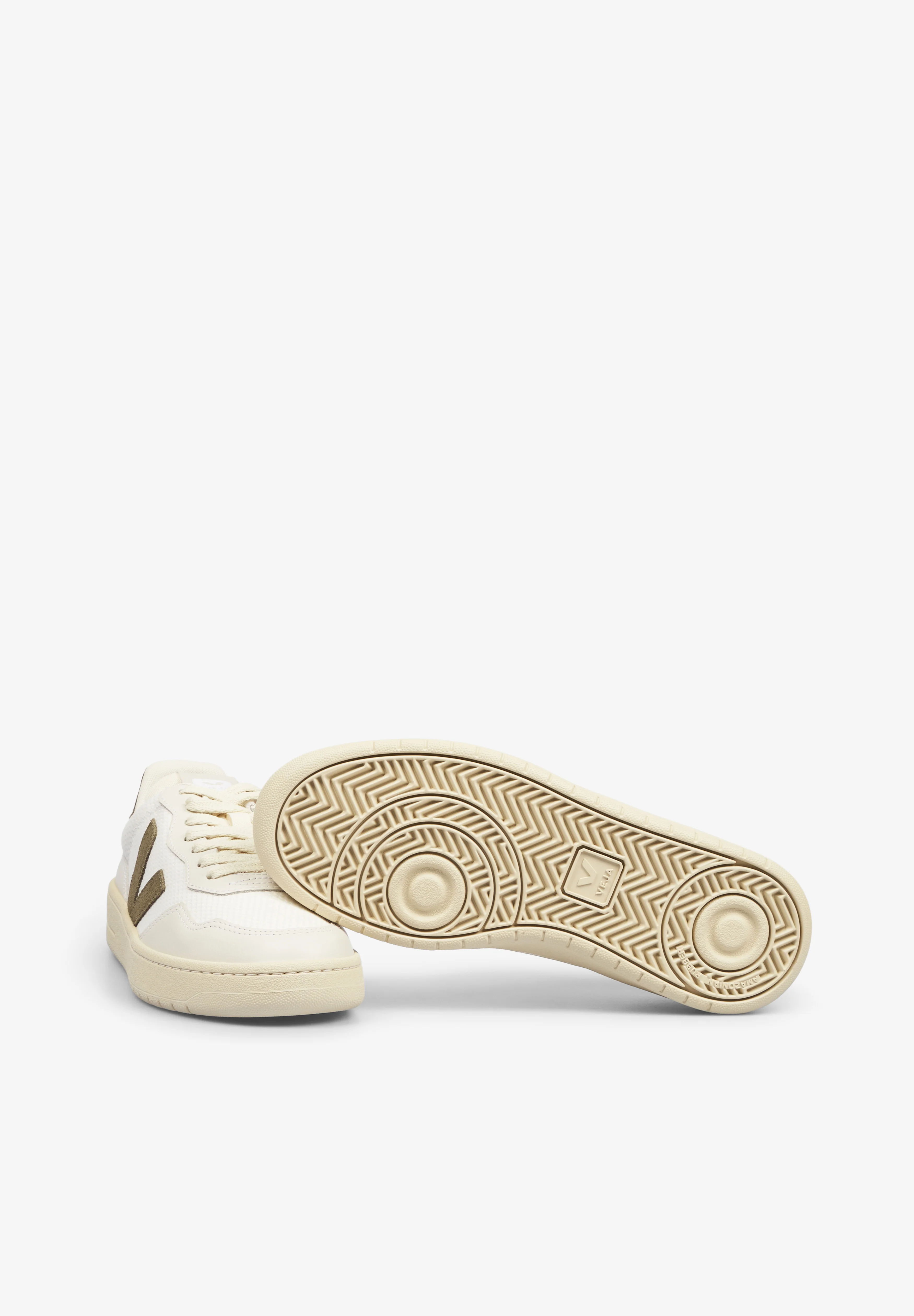 VEJA | SNEAKERS V-90 B-MESH - Image 6