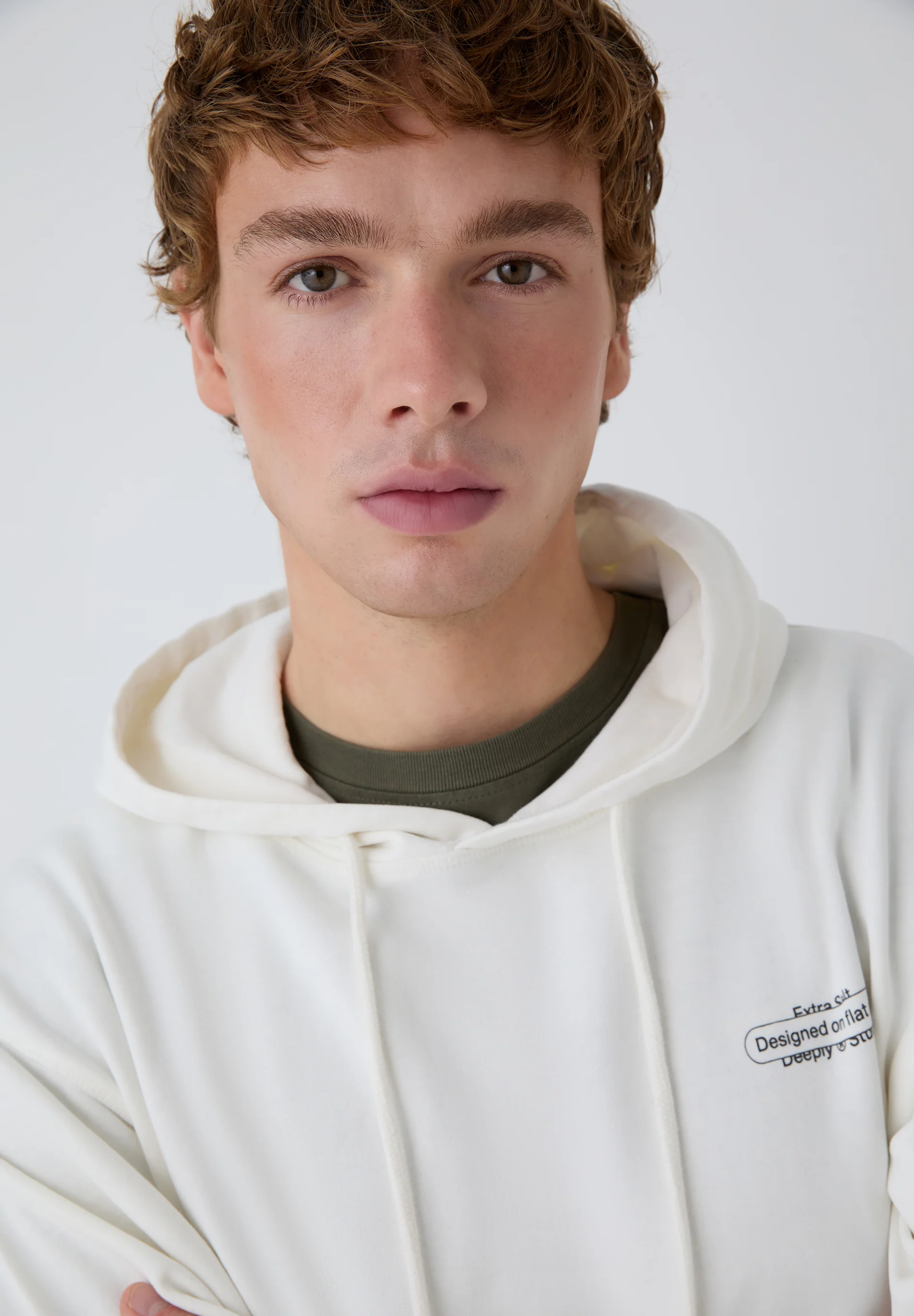 DEEPLY | SUDADERA CAPUCHA FLAT DAYS - Image 4