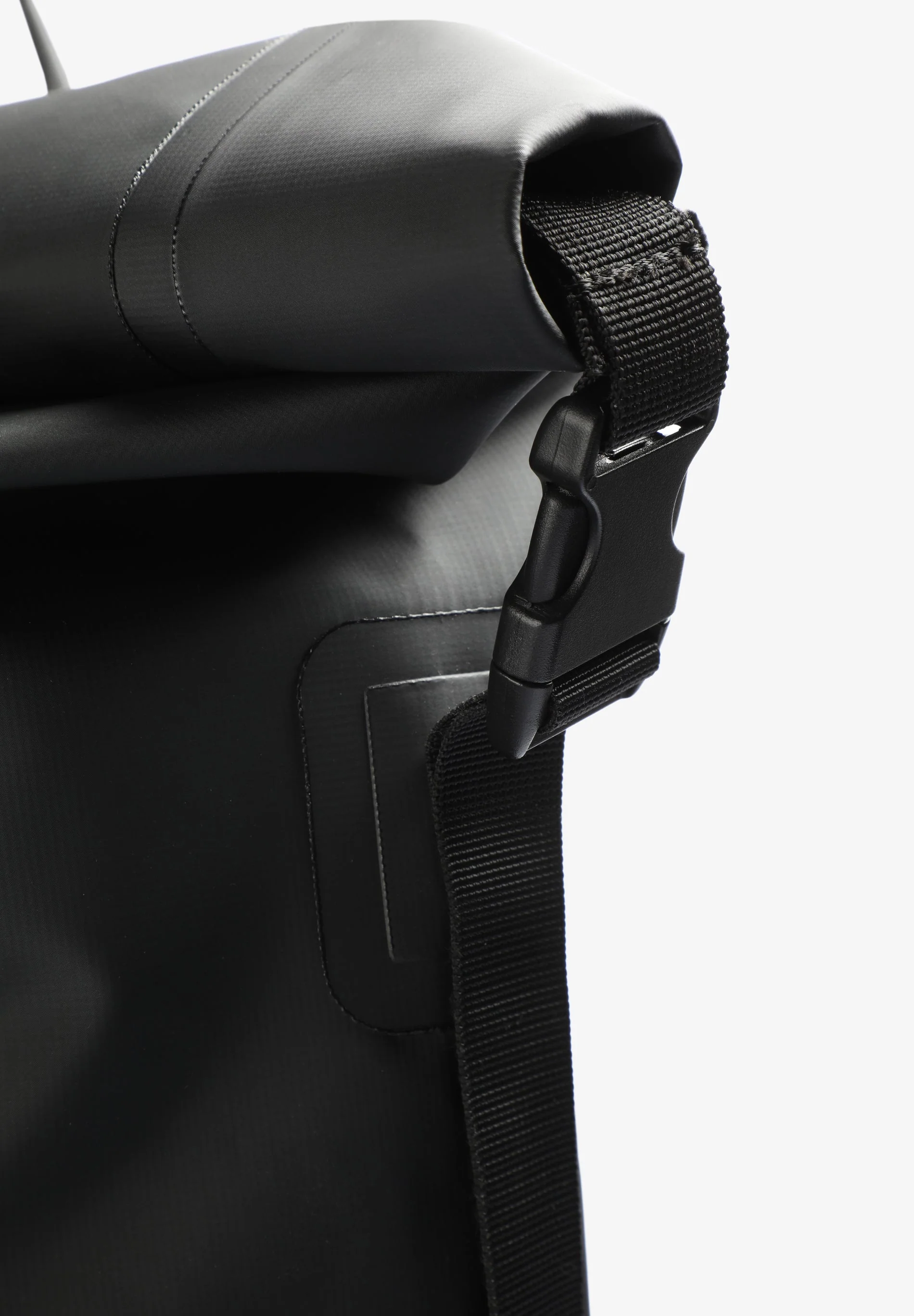 DEEPLY | Mochila Explorer Rolltop - Image 7