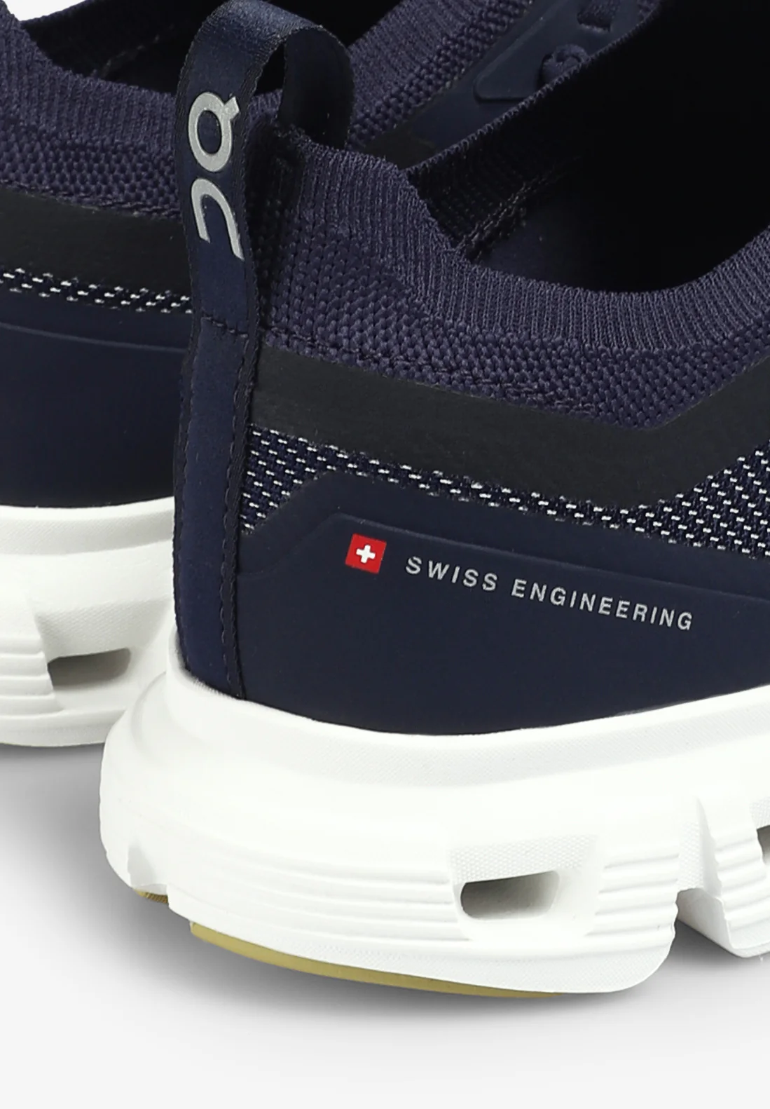 ON | SNEAKERS CLOUD 6 VERSA HOMBRE - Image 5