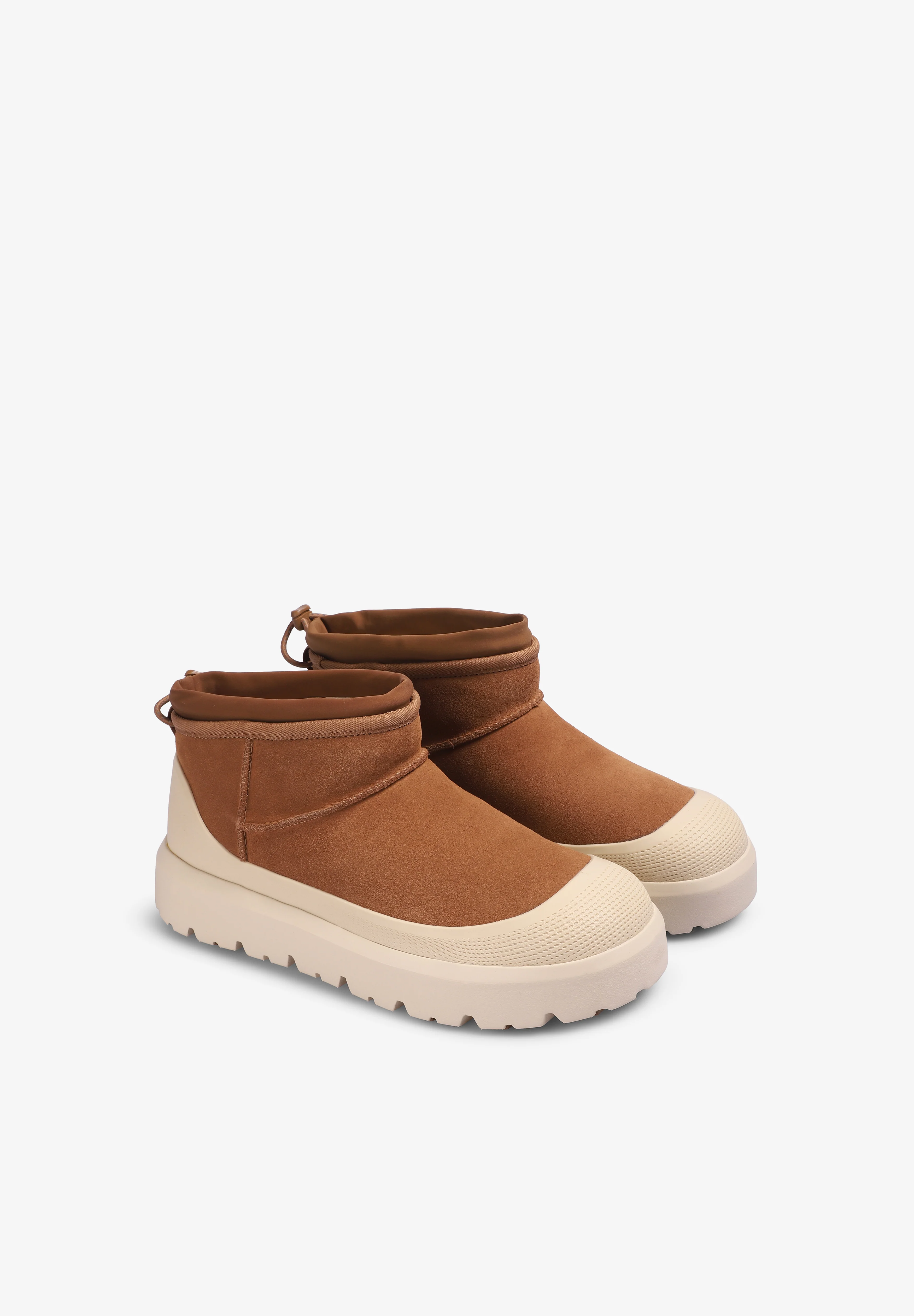 UGG | BOTAS CLASSIC ULTRA MINI WEATHER HYBRID HOMBRE - Image 2
