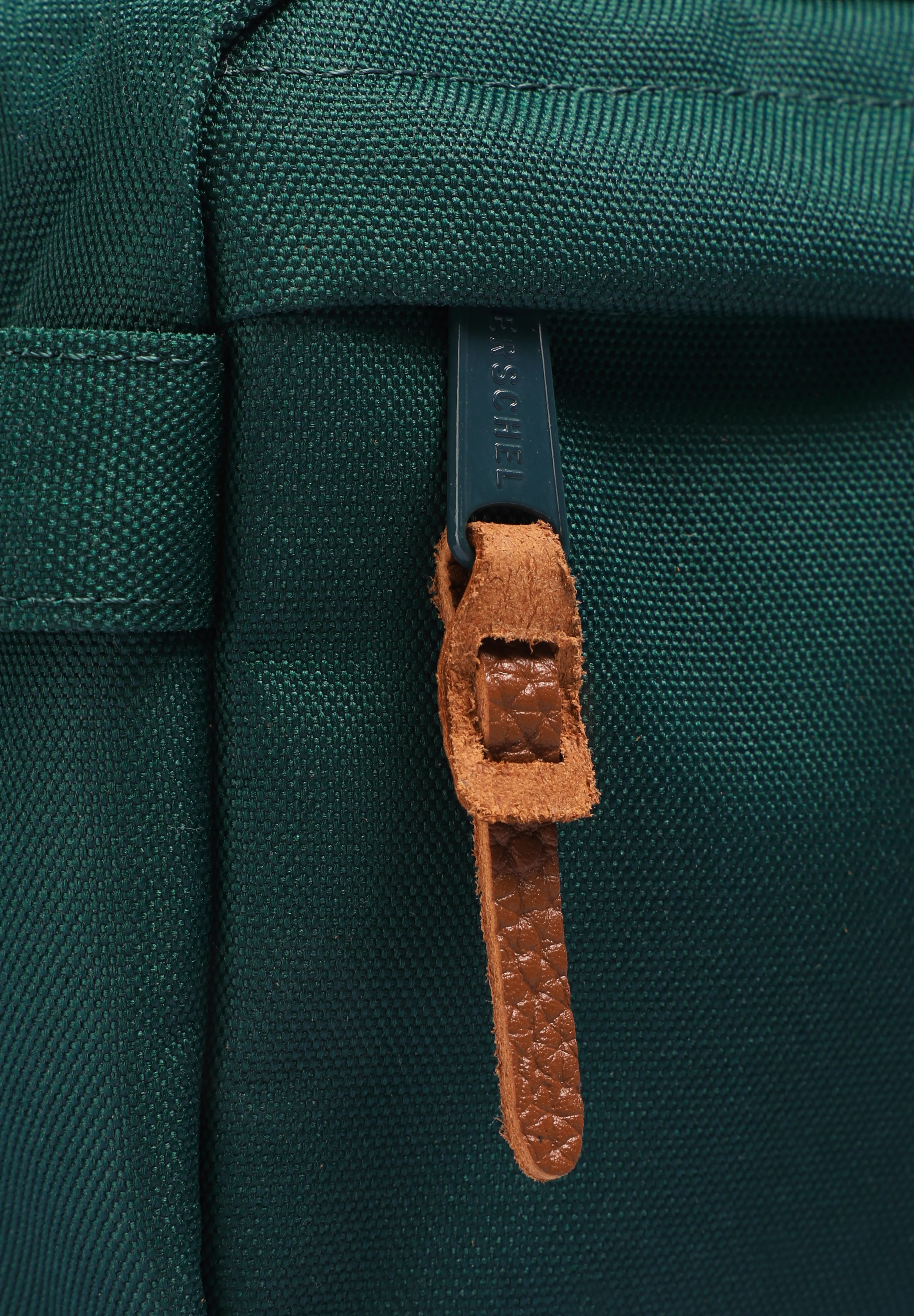HERSCHEL | NECESER CHAPTER TRAVEL KIT - Image 3