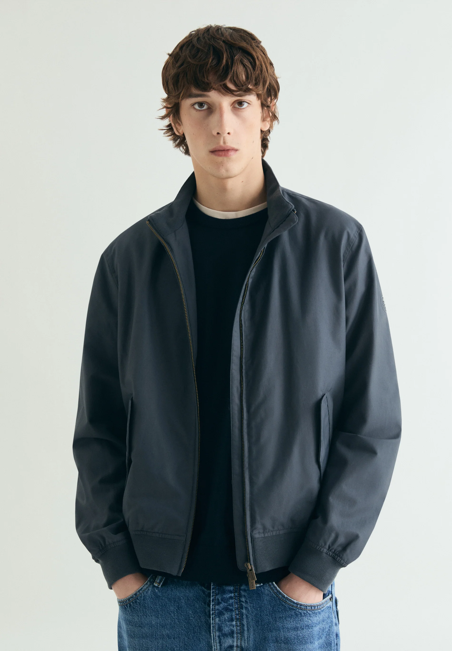 CHAQUETA BOMBER CUELLO ALTO - Image 3