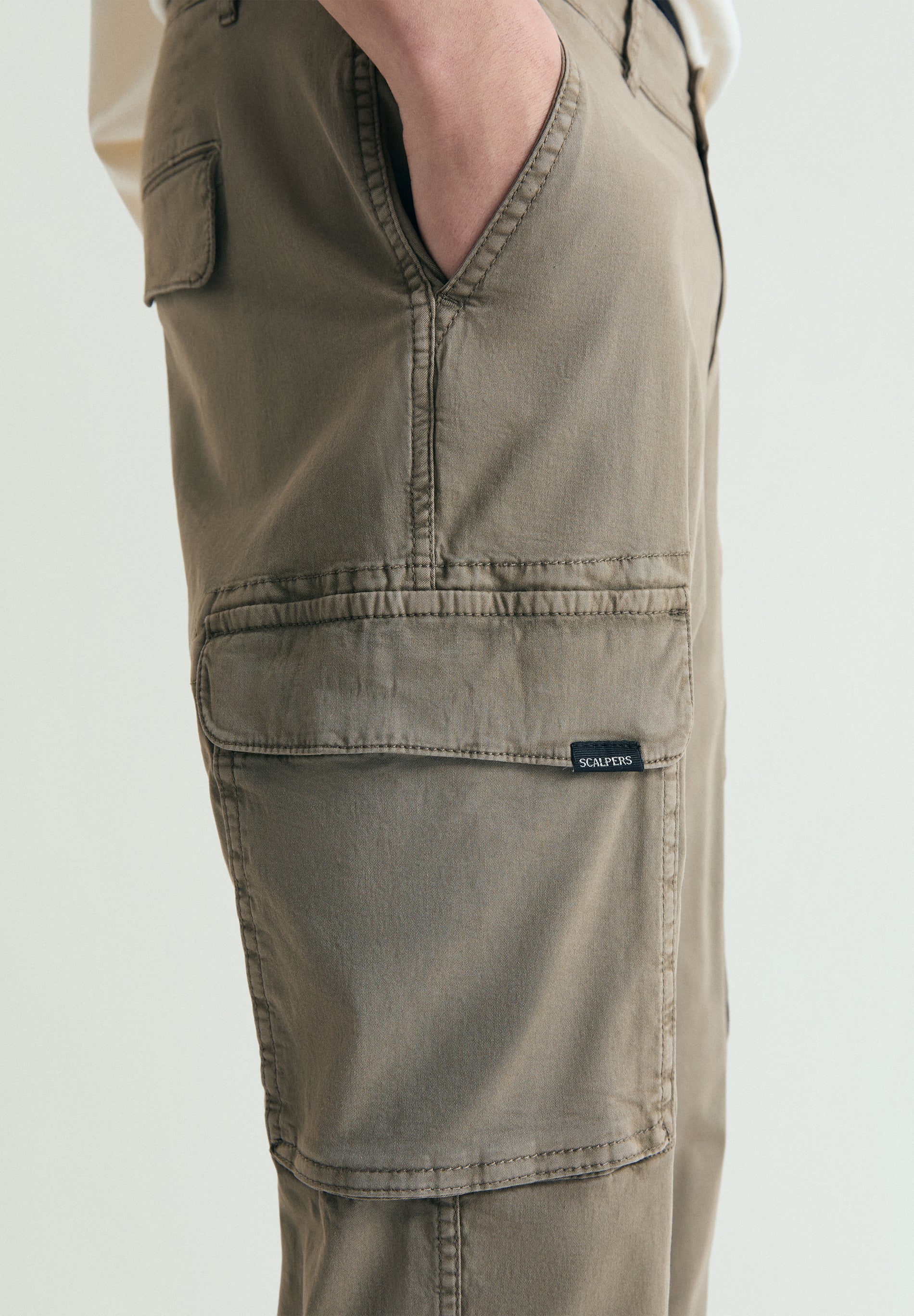 PANTALÓN CARGO - Image 3