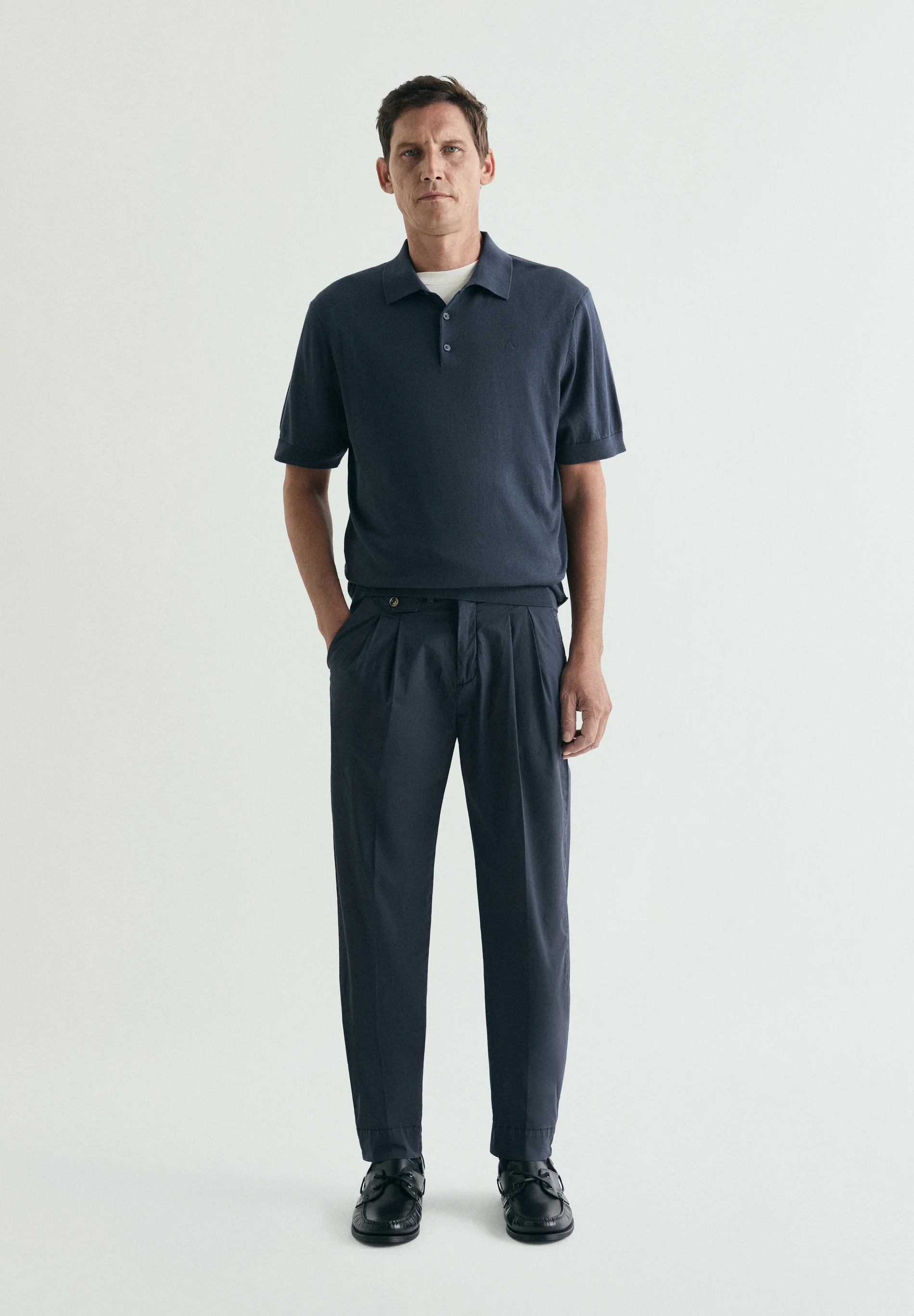 PANTALÓN PINZAS FRONTALES
