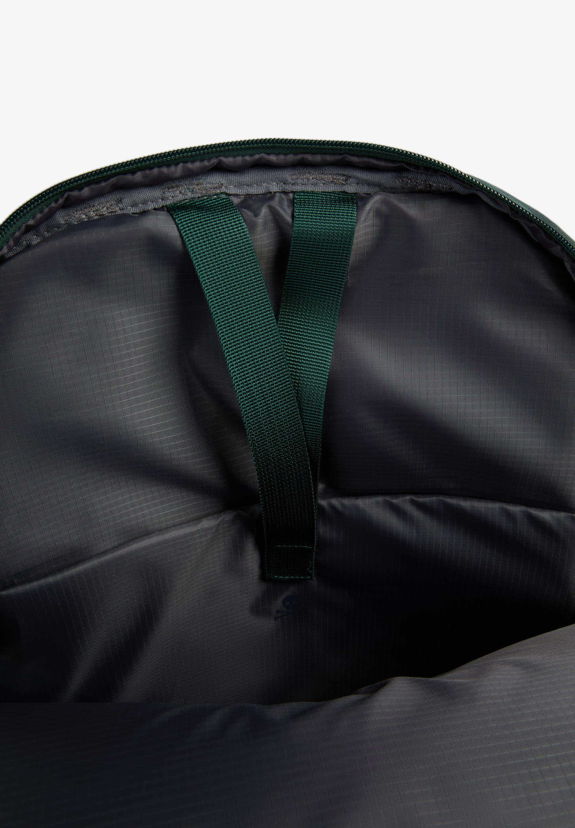 MOCHILA DOBLE BOLSILLO LETTERING - Image 7