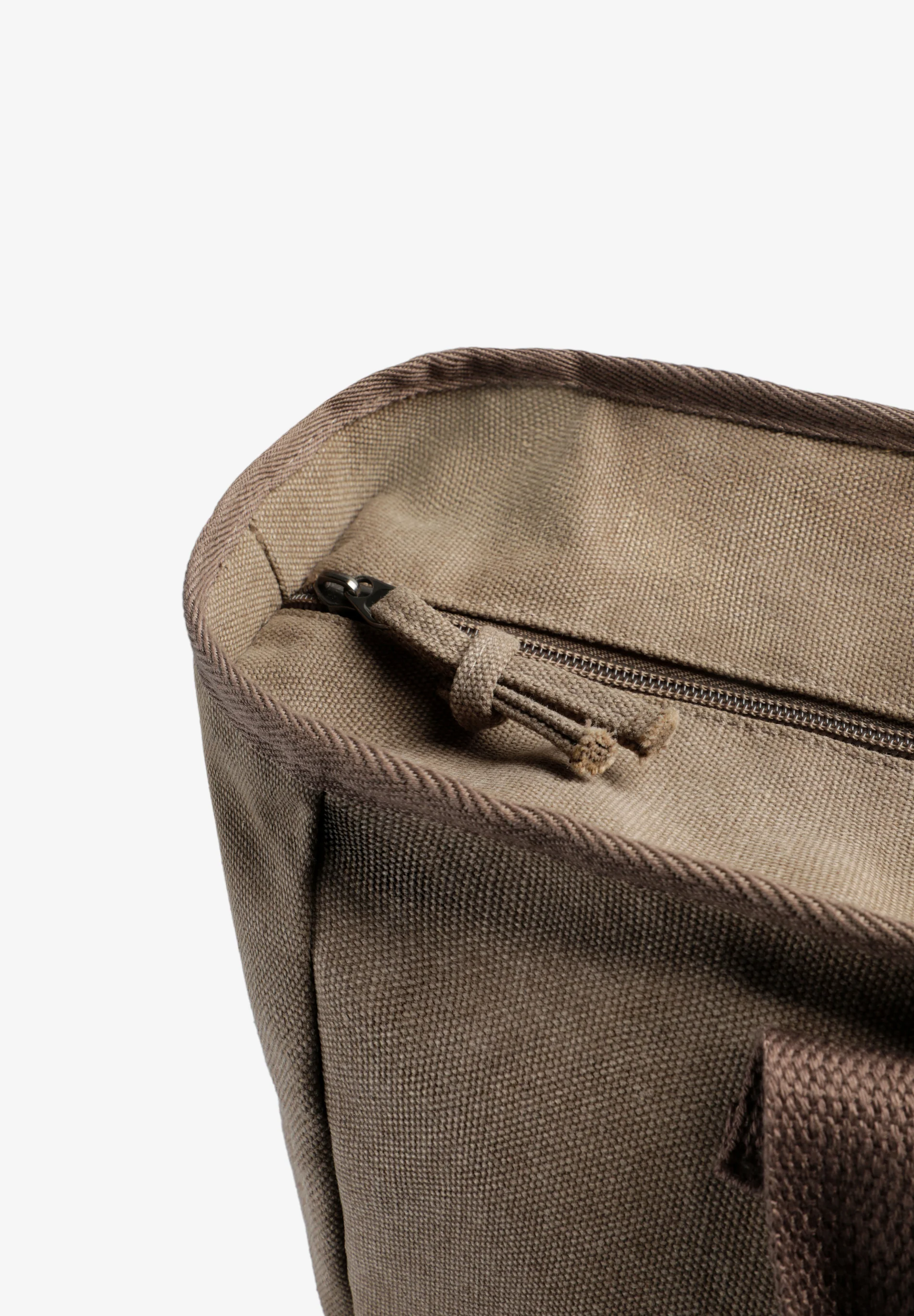 MOCHILA CANVAS CON ASAS - Image 6