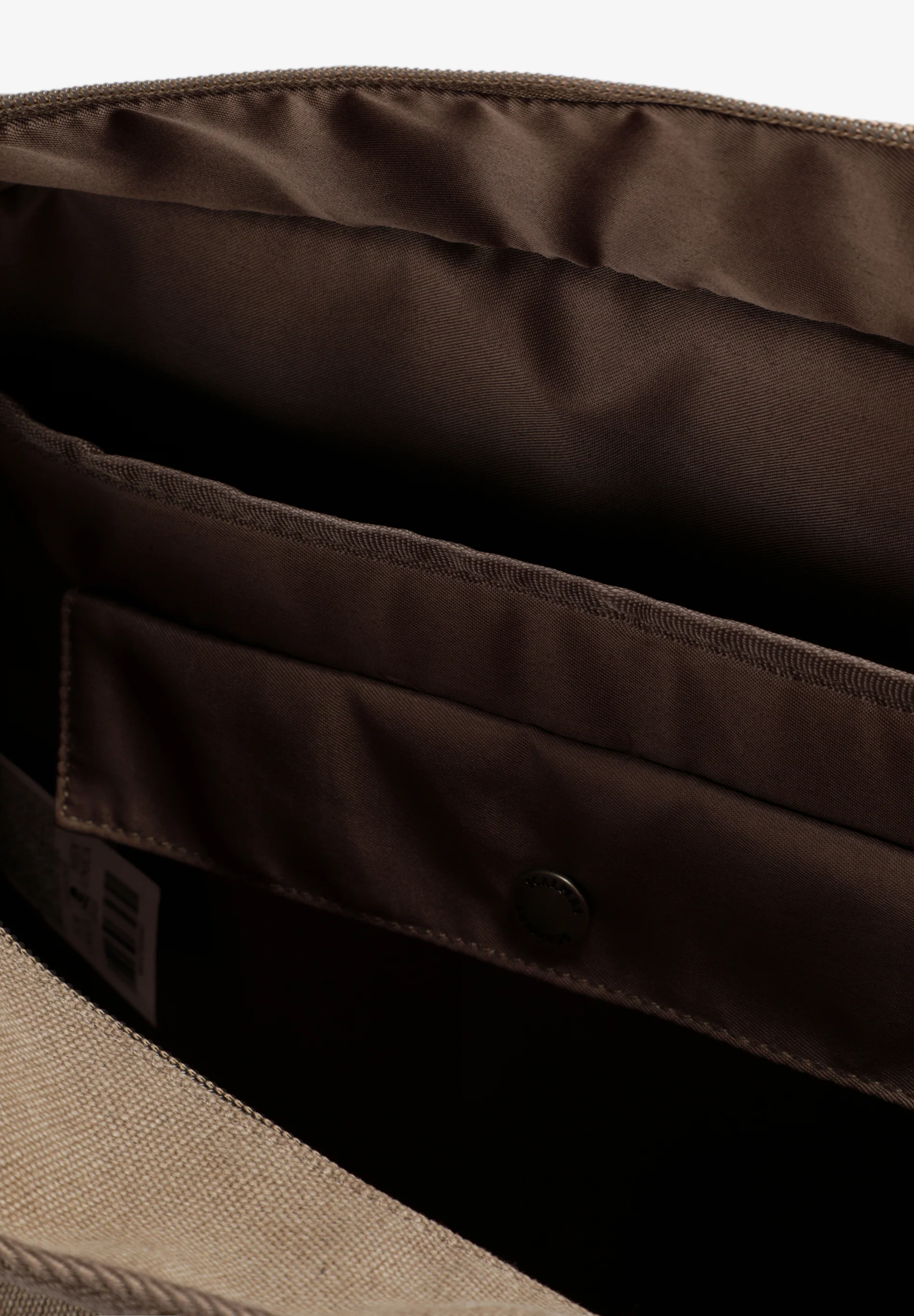MOCHILA CANVAS CON ASAS - Image 7