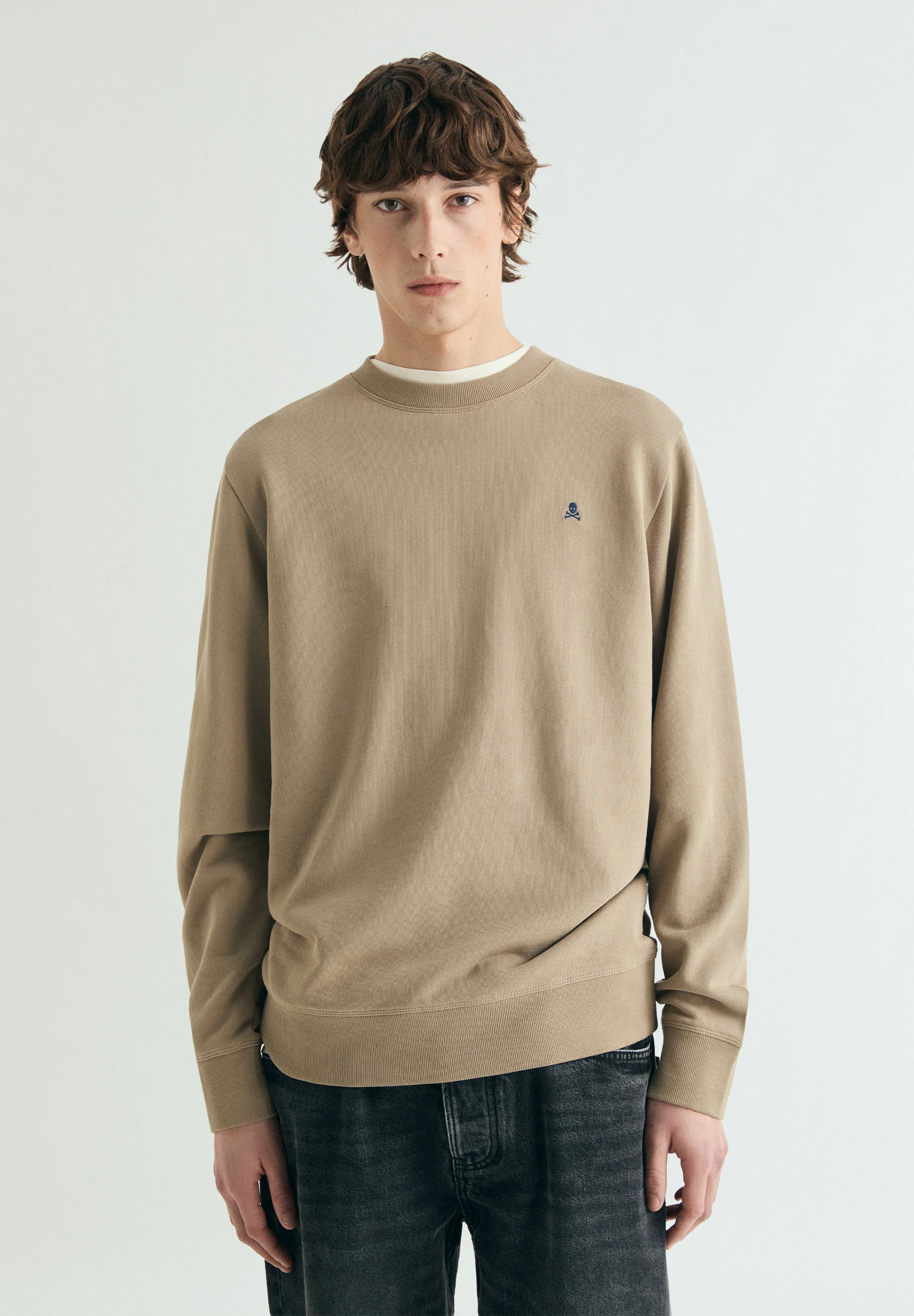 SUDADERA BORDADA CONTRASTE - Image 3