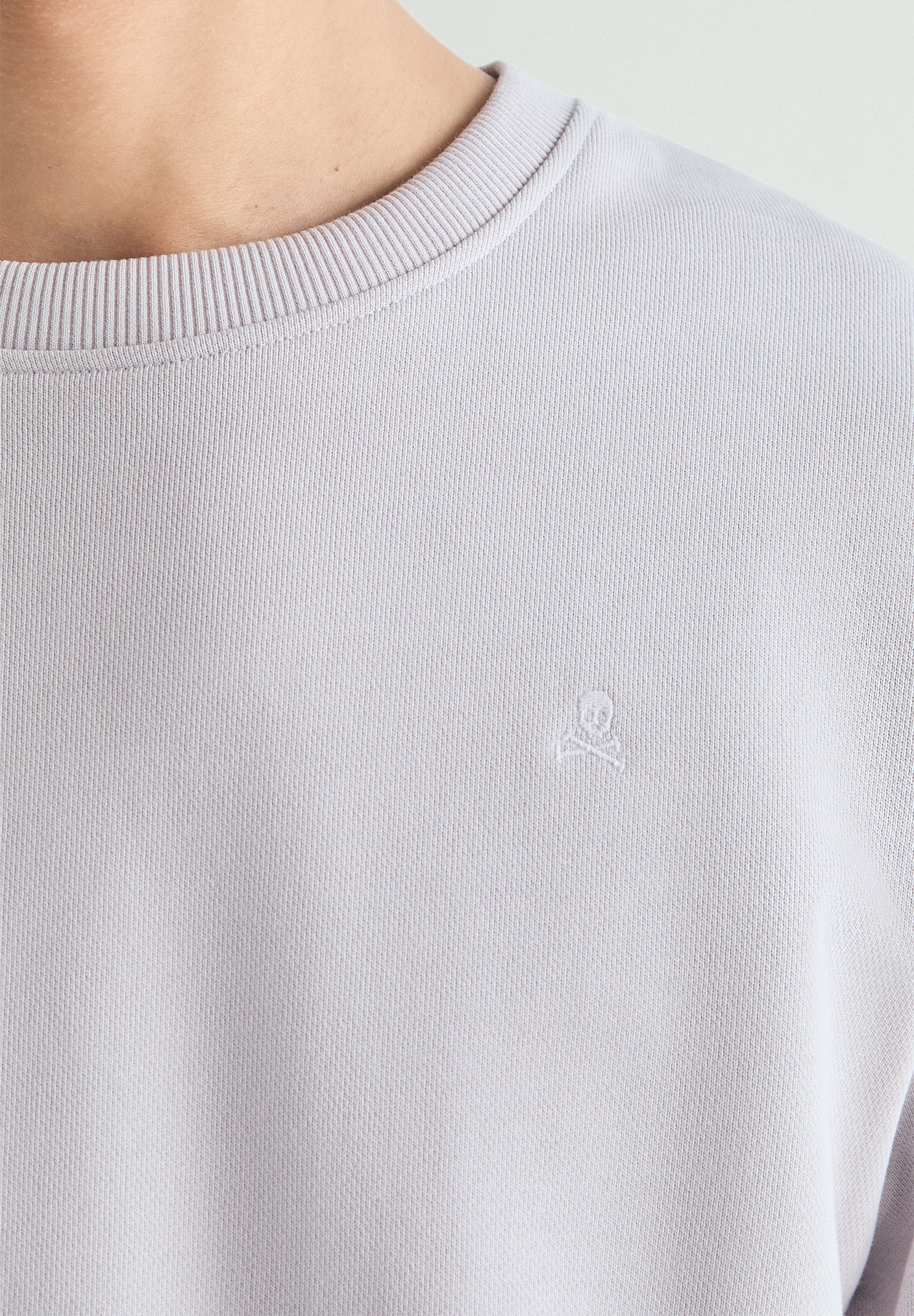 SUDADERA BORDADA WASHED - Image 3