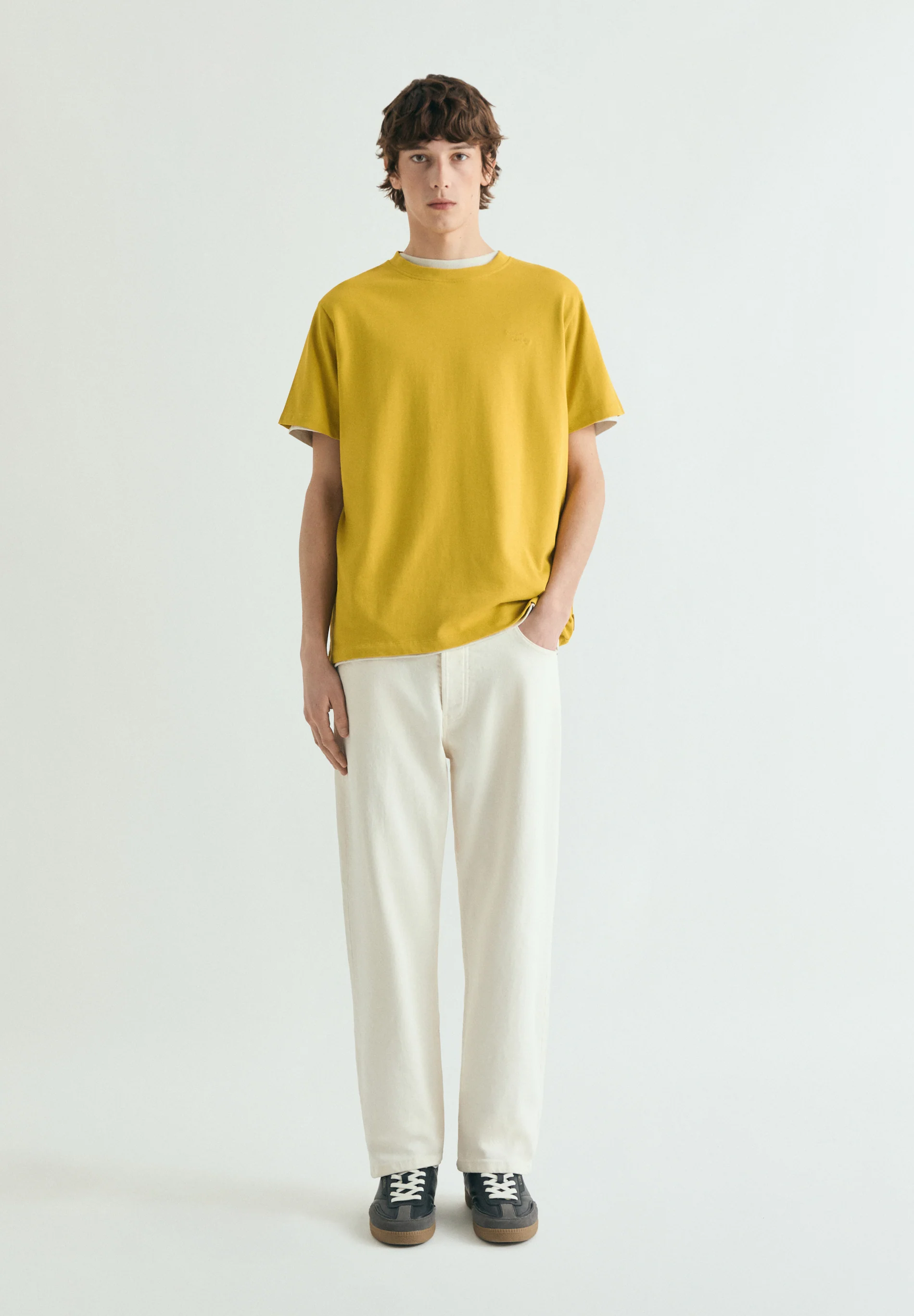 CAMISETA BORDADA MEDIUM WEIGHT - Image 2