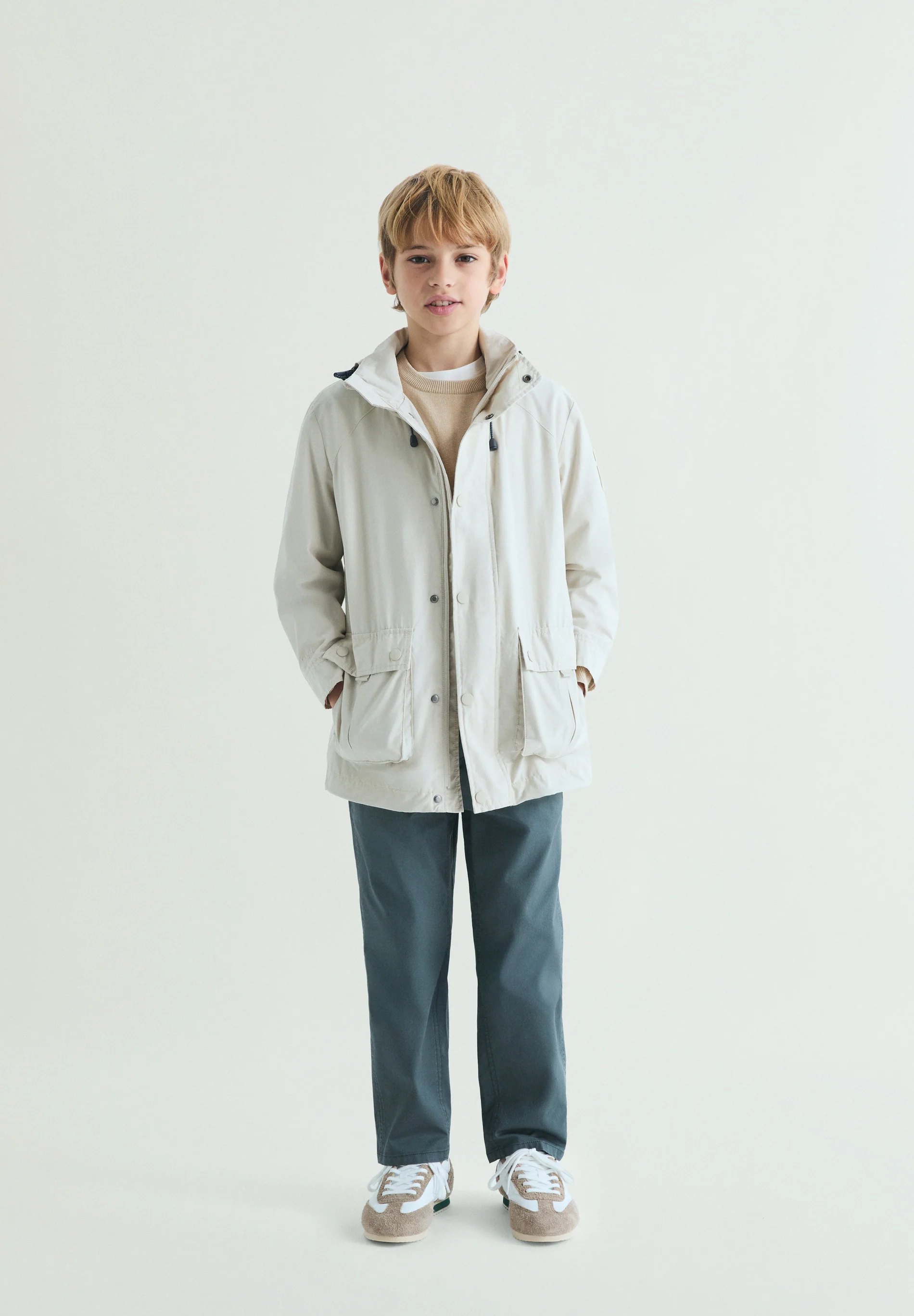 PARKA CON CAPUCHA - Image 2