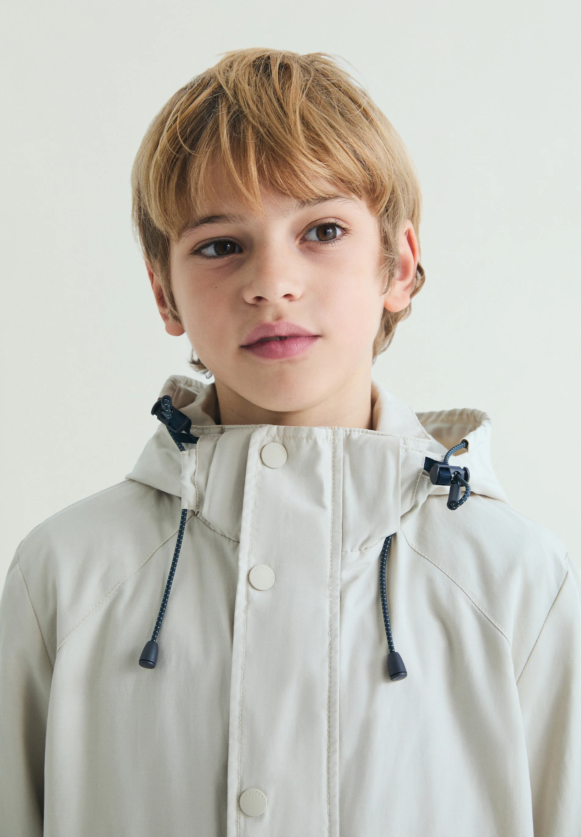 PARKA CON CAPUCHA - Image 3